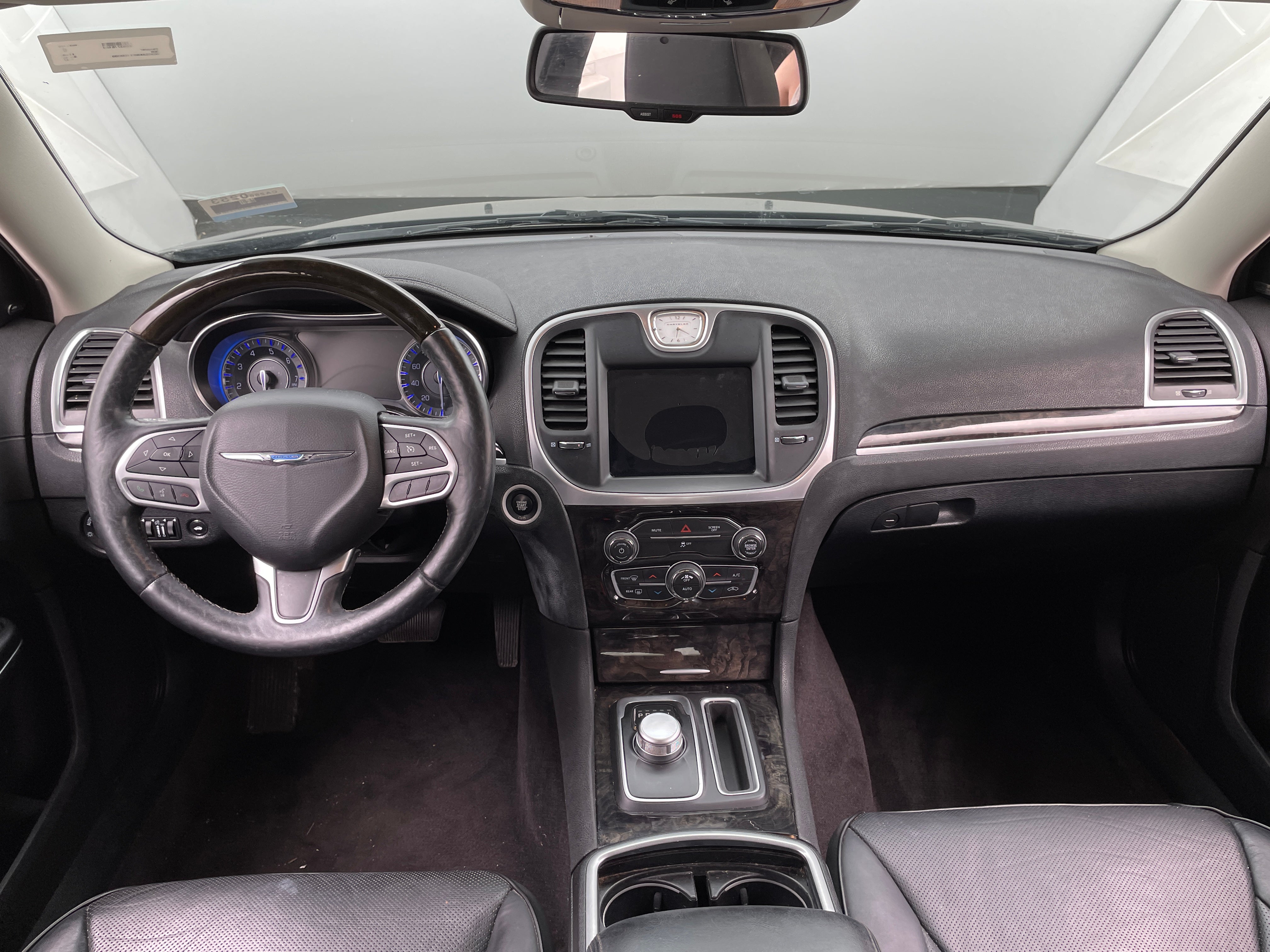 2017 Chrysler 300 C 2
