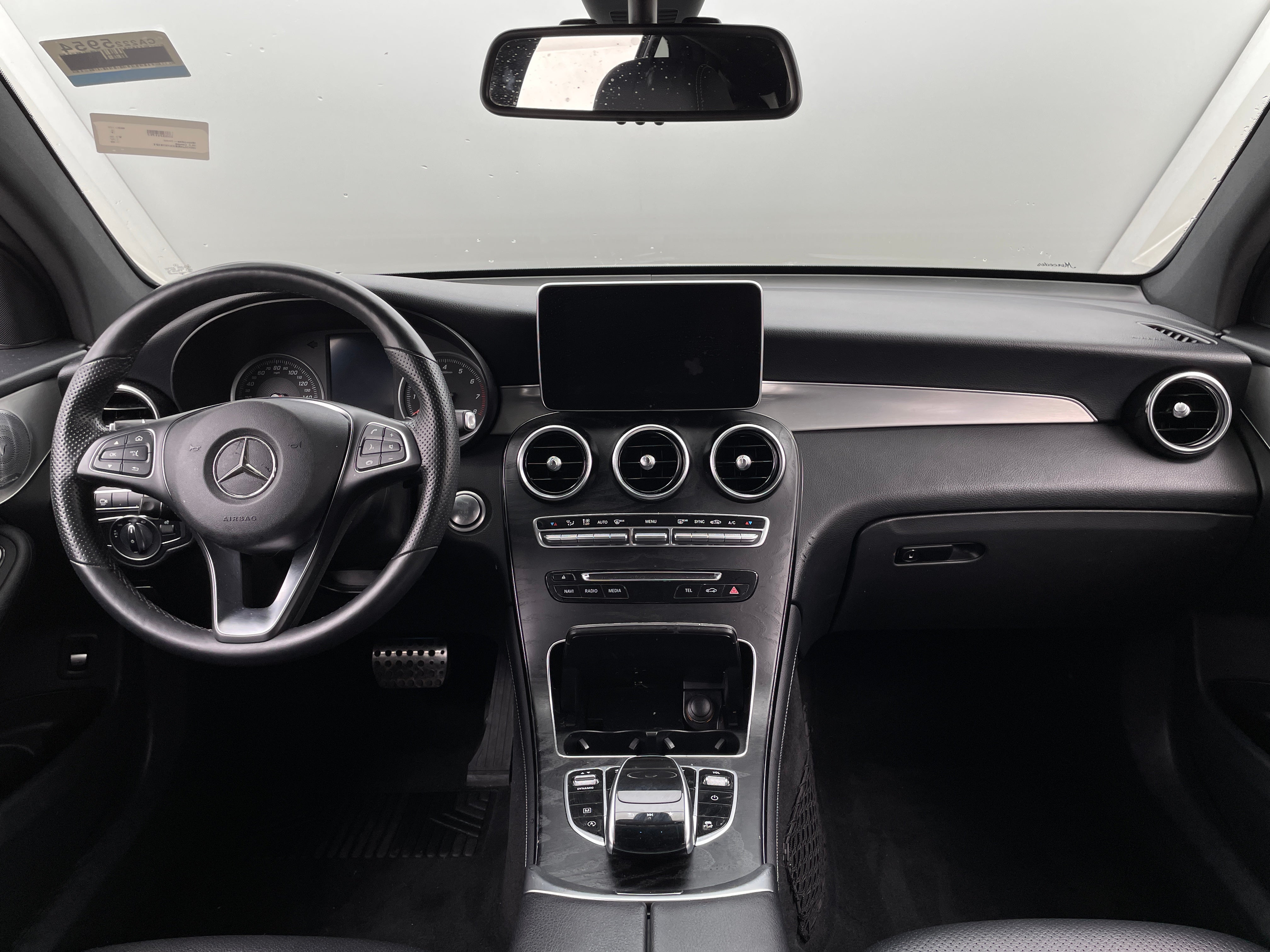 2019 Mercedes-Benz GLC 300 2