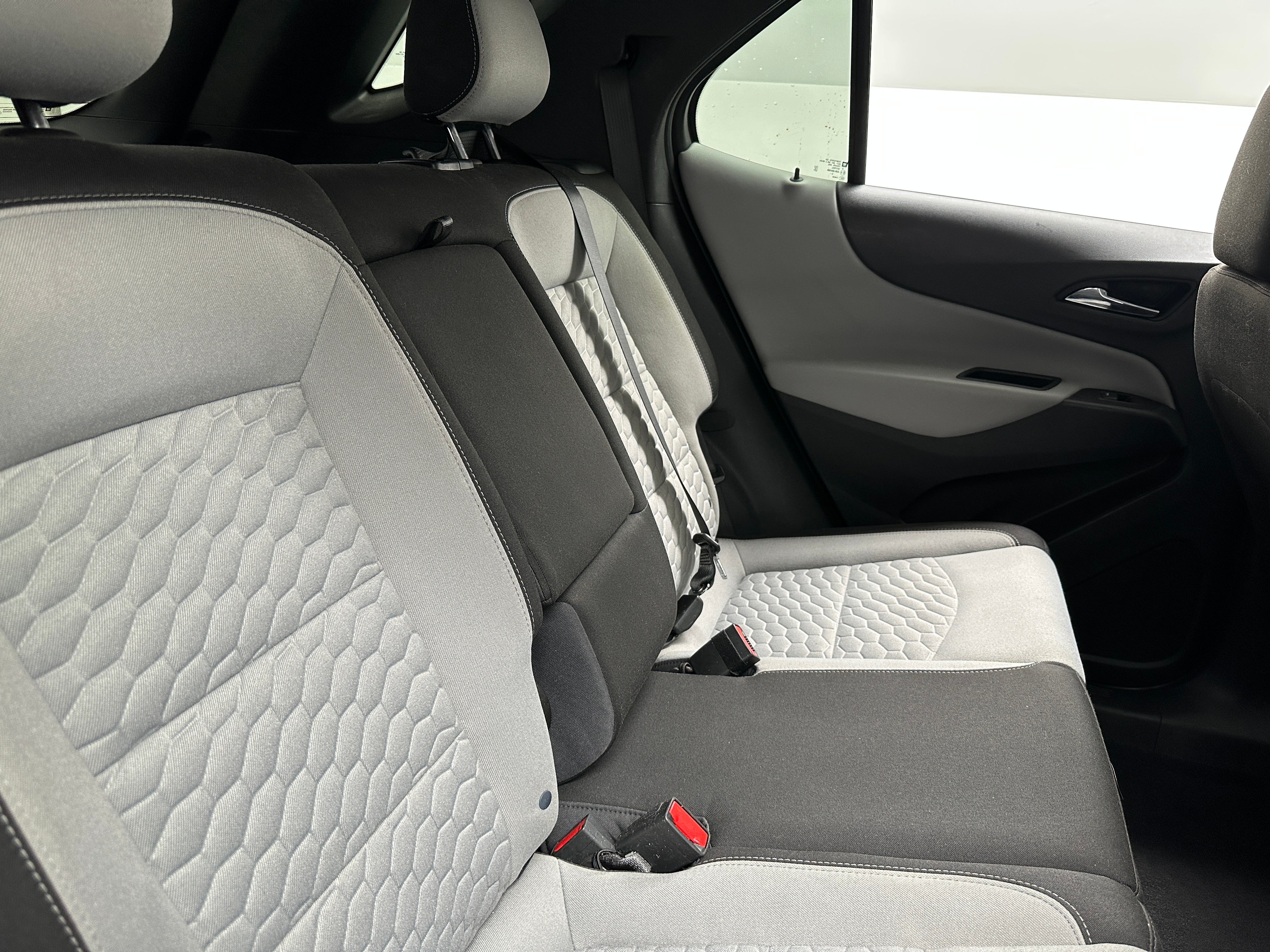2021 Chevrolet Equinox LS 6