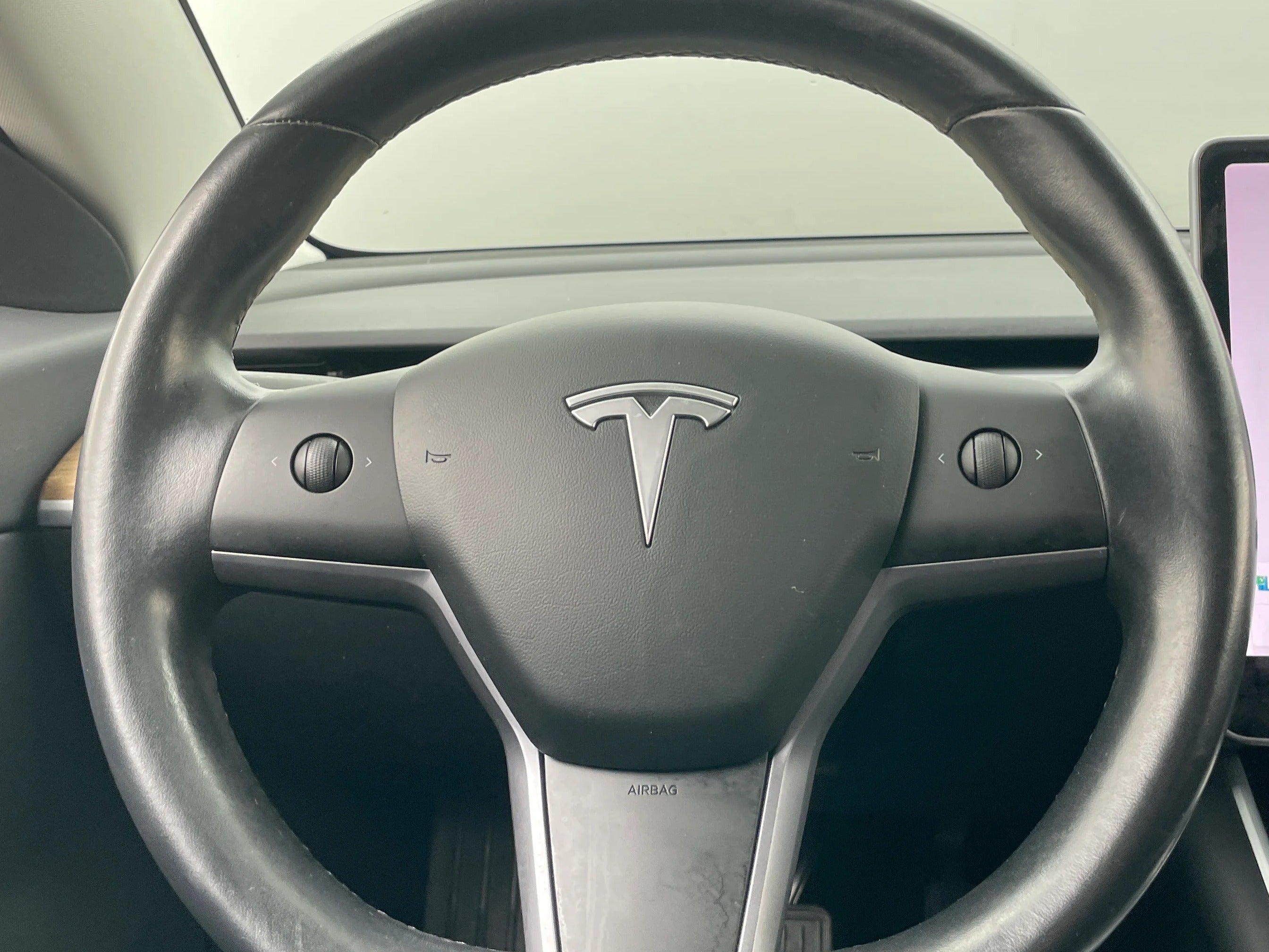 2019 Tesla Model 3 Standard Range 4
