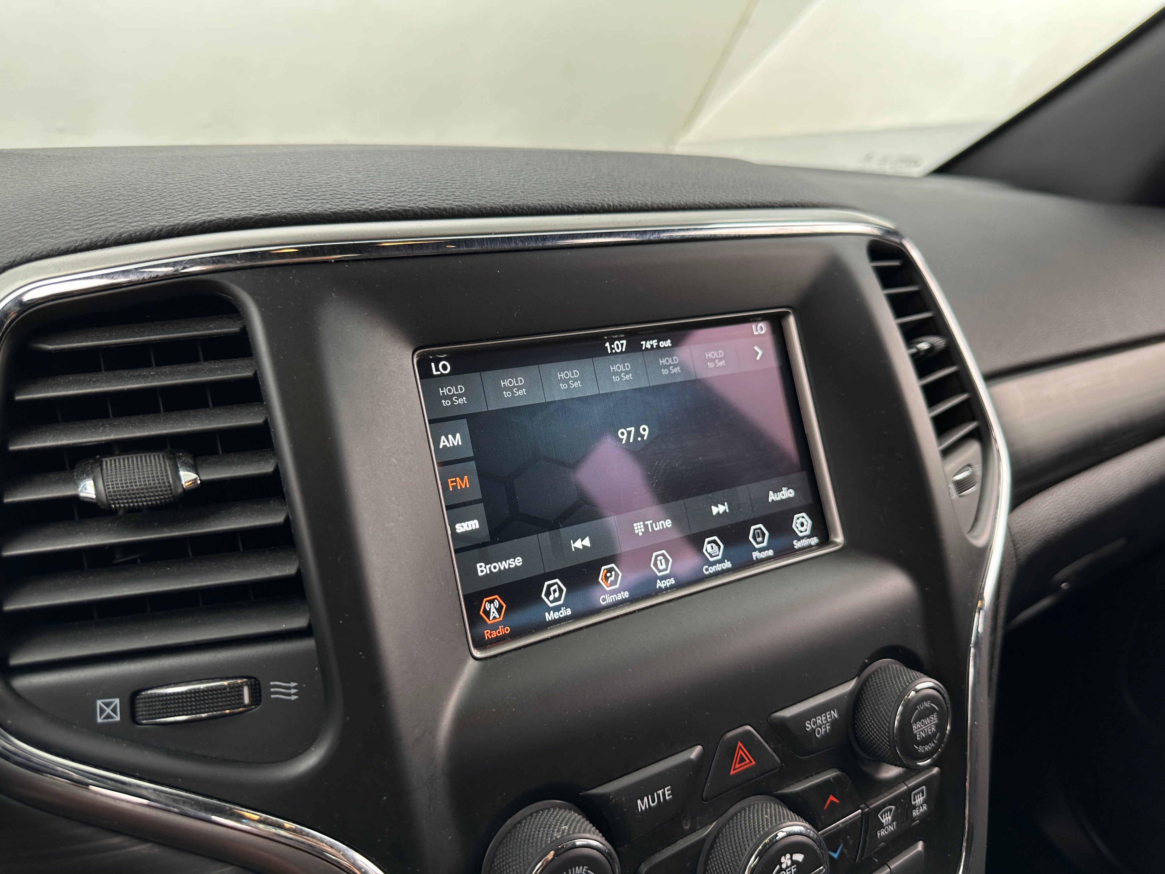 2021 Jeep Grand Cherokee Laredo 4