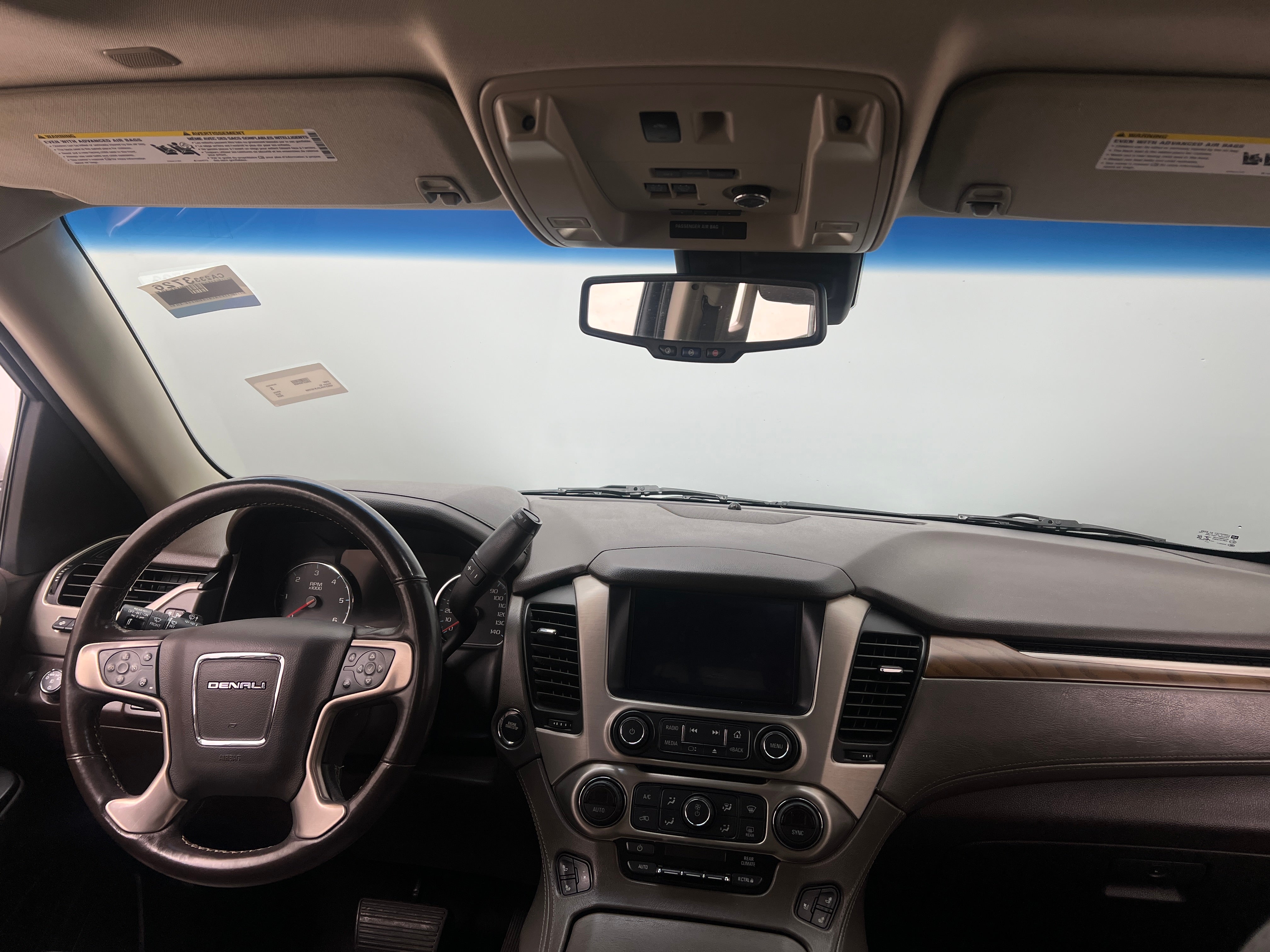 2020 GMC Yukon XL Denali 2