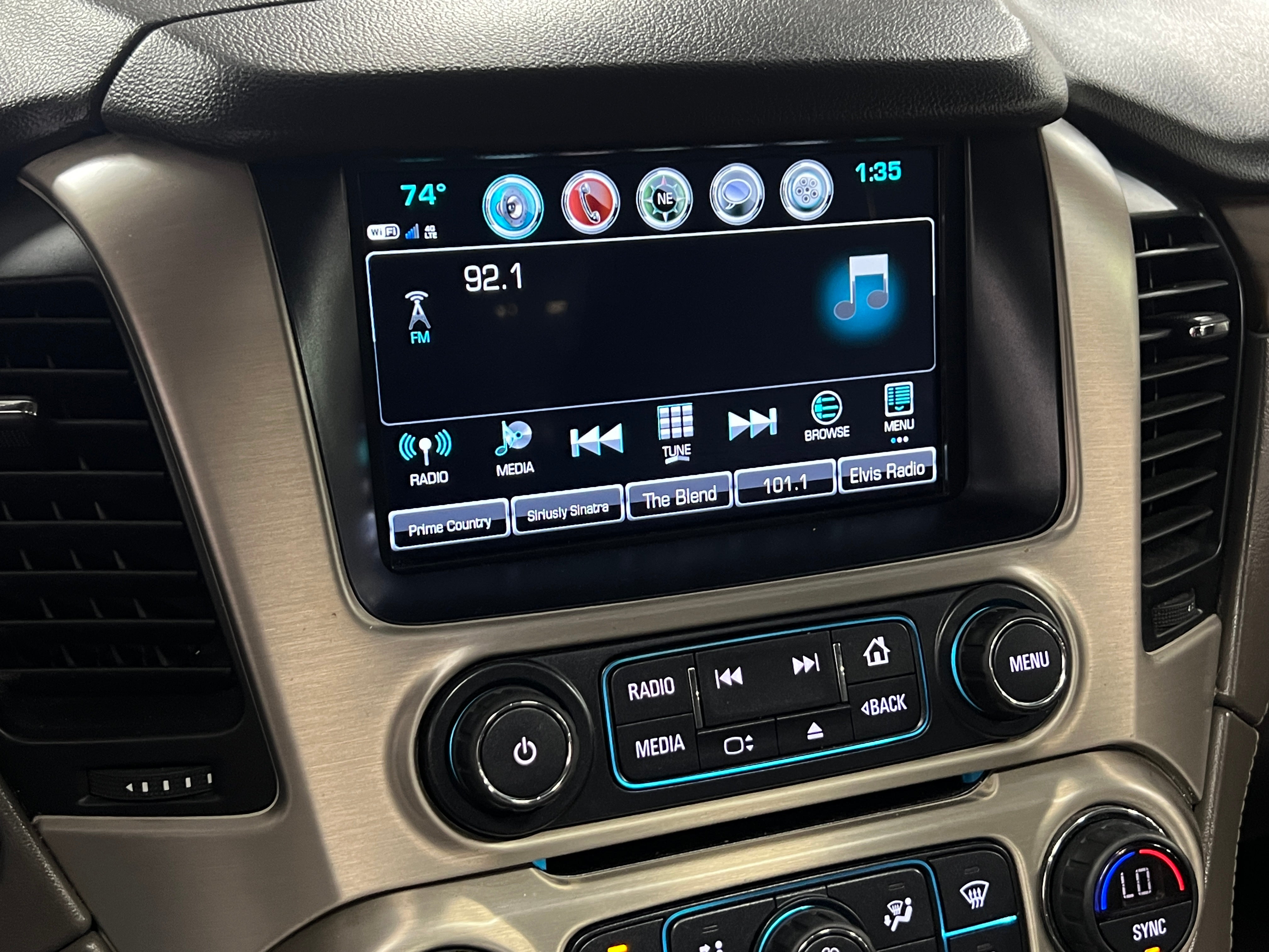 2020 GMC Yukon XL Denali 3