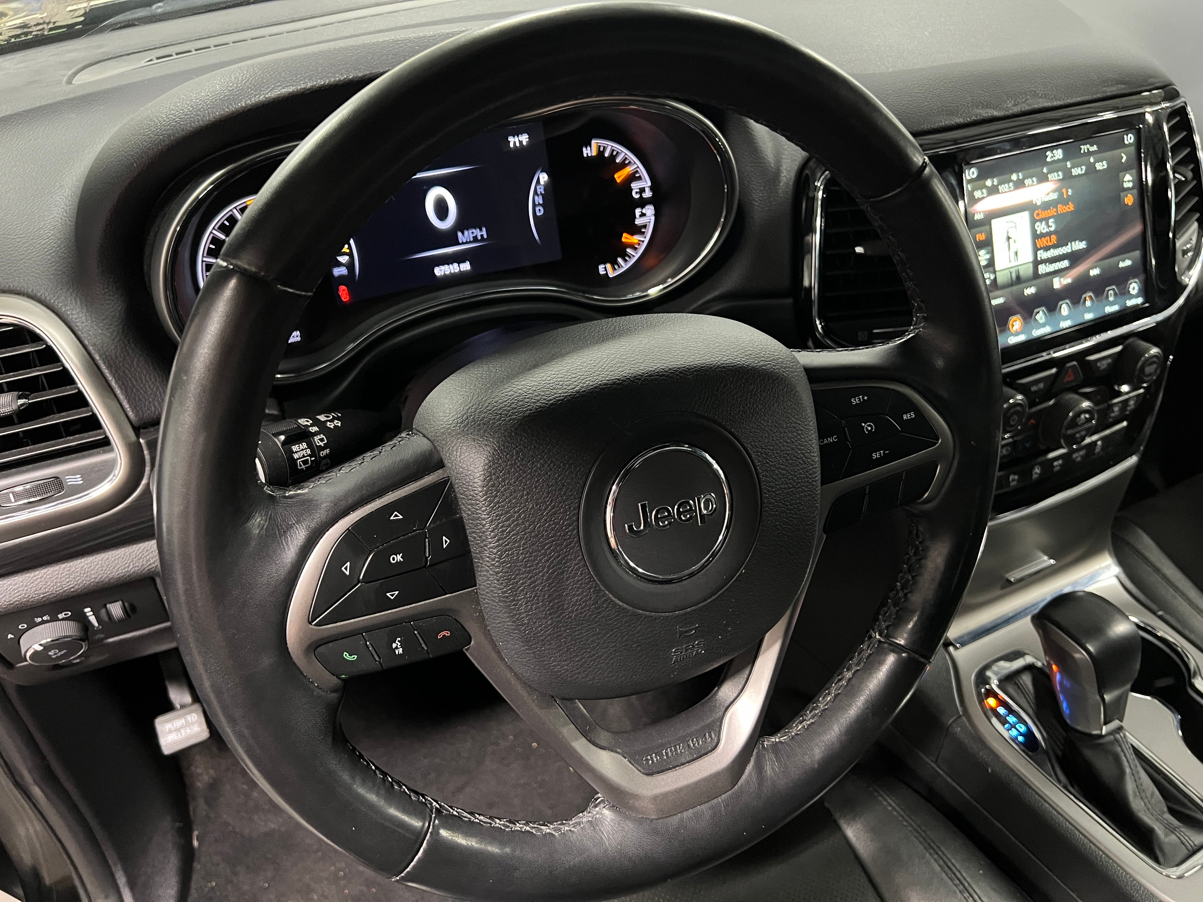 2019 Jeep Grand Cherokee Altitude 4