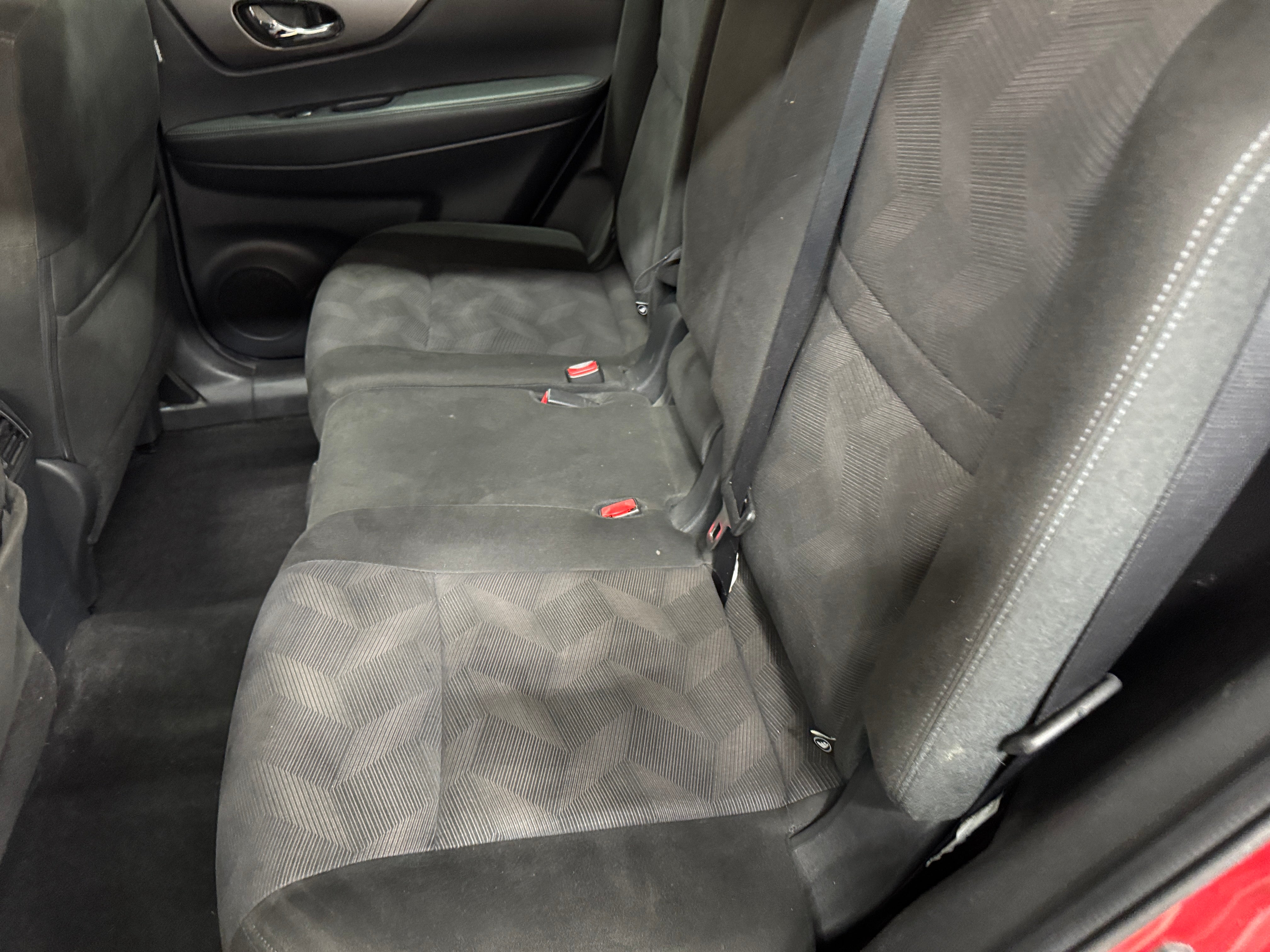 2015 Nissan Rogue SV 6
