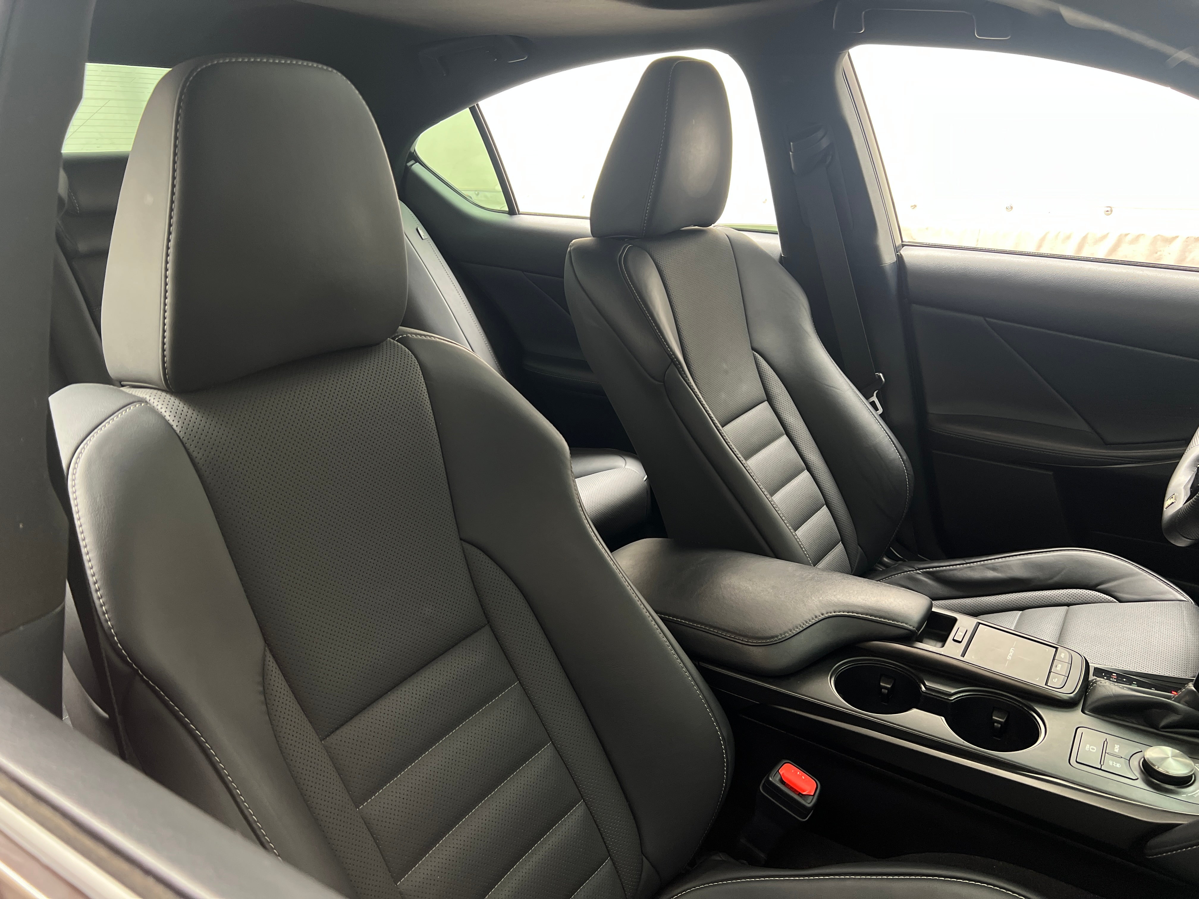 2021 Lexus IS 350 2