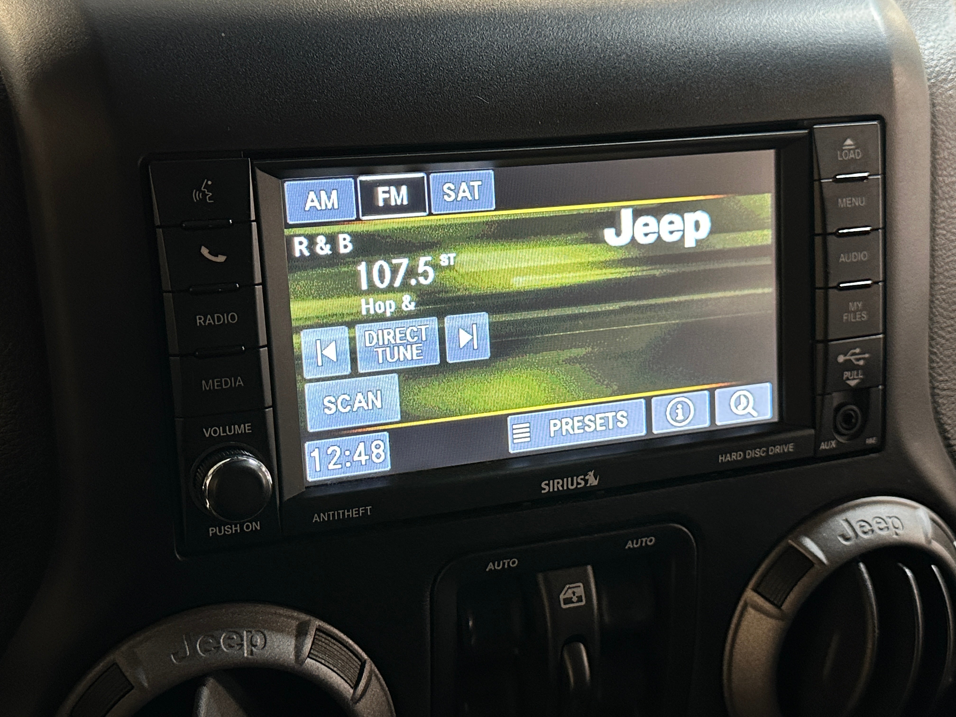 2017 Jeep Wrangler Unlimited Sport S 4