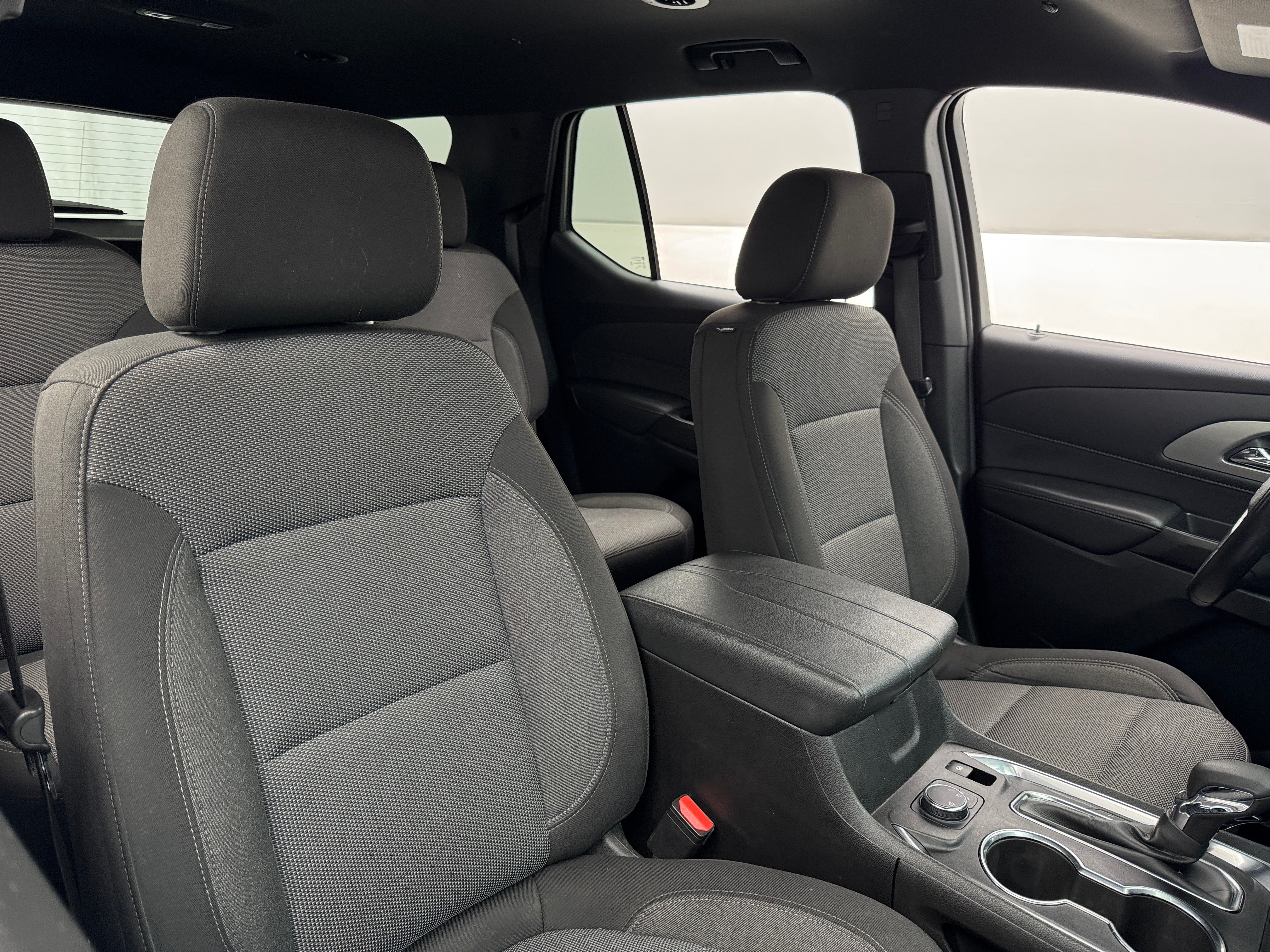 2022 Chevrolet Traverse LT 2