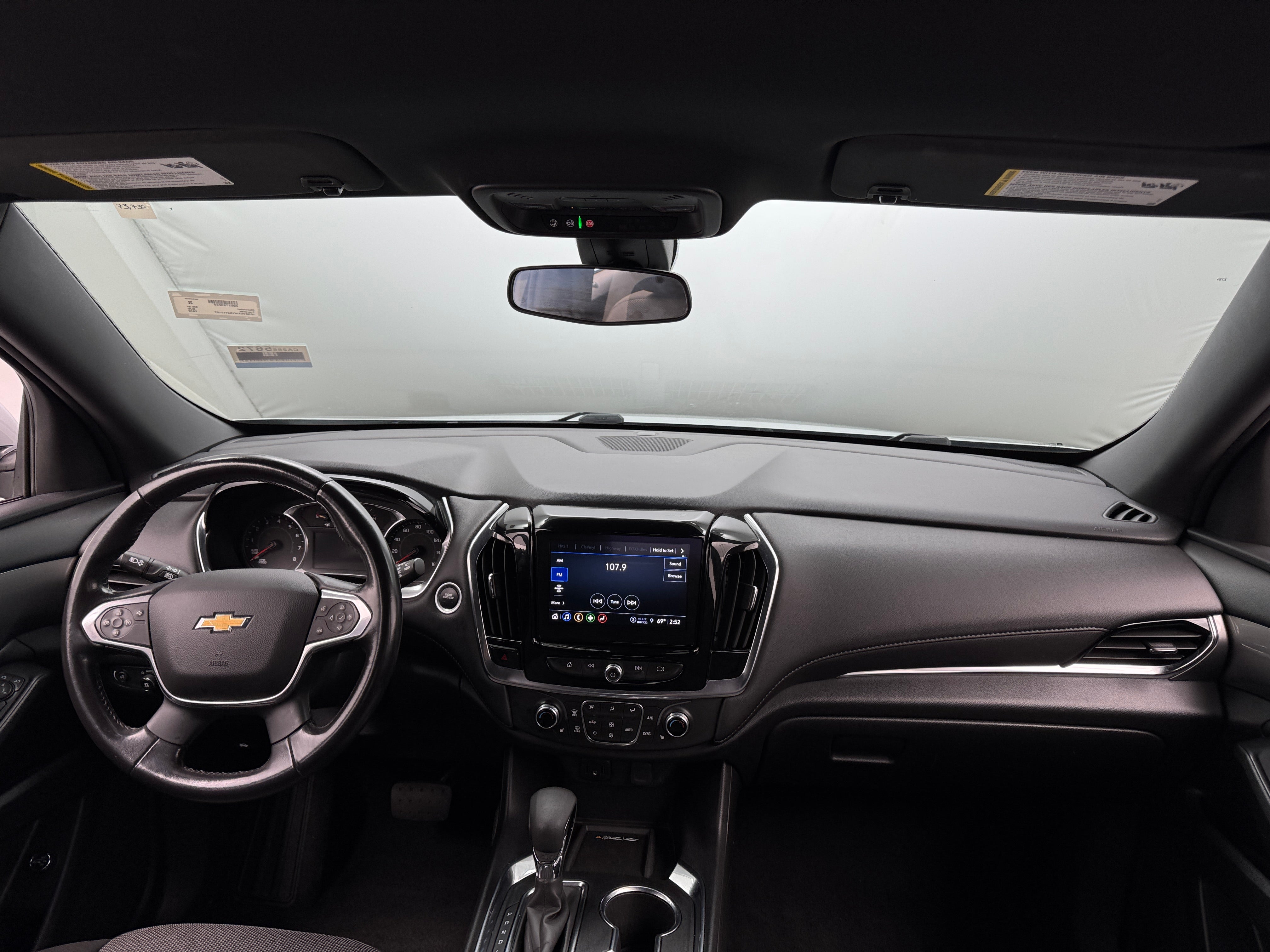 2022 Chevrolet Traverse LT 3