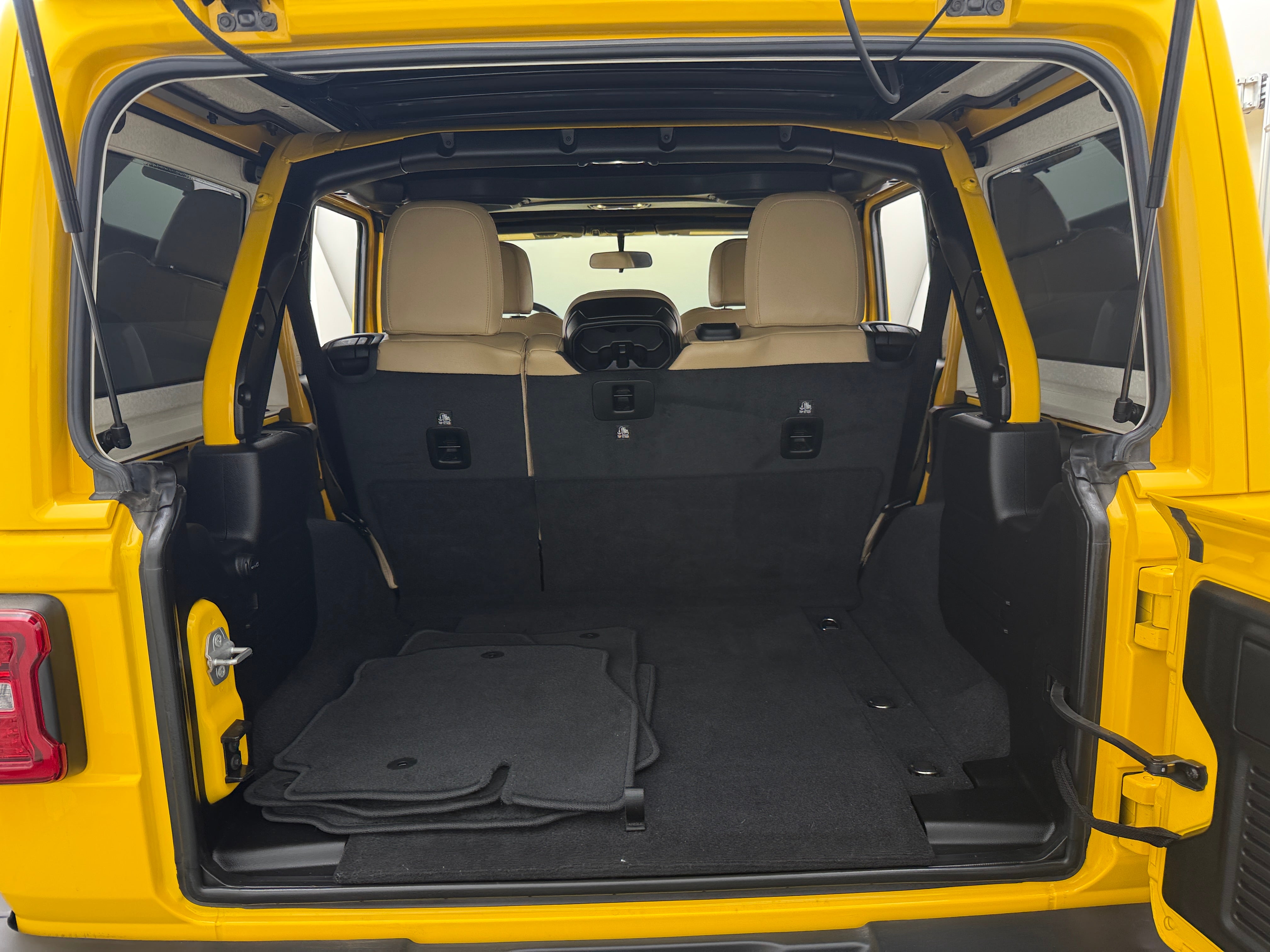 2019 Jeep Wrangler Unlimited Sahara 6