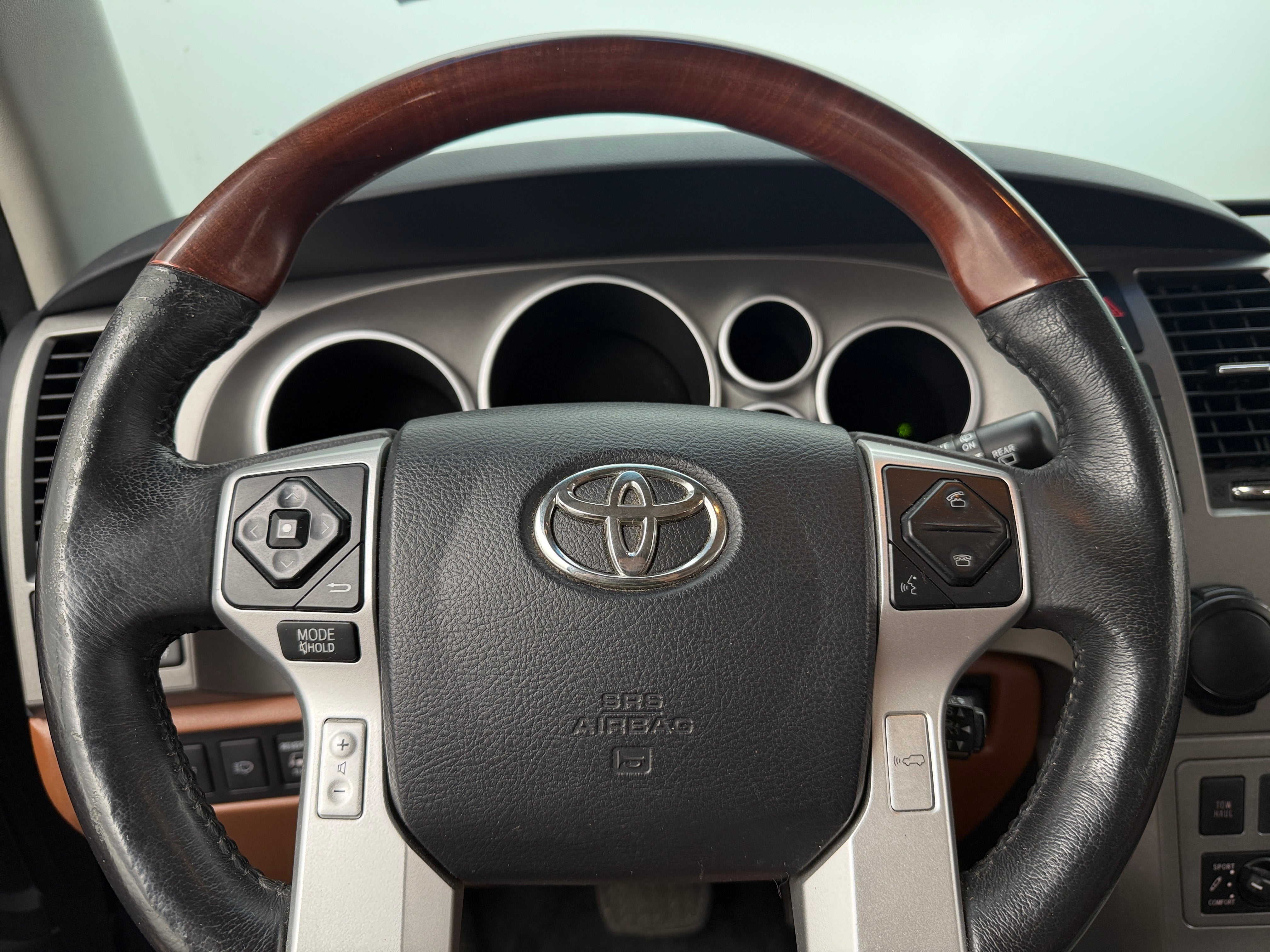2016 Toyota Sequoia Platinum 4