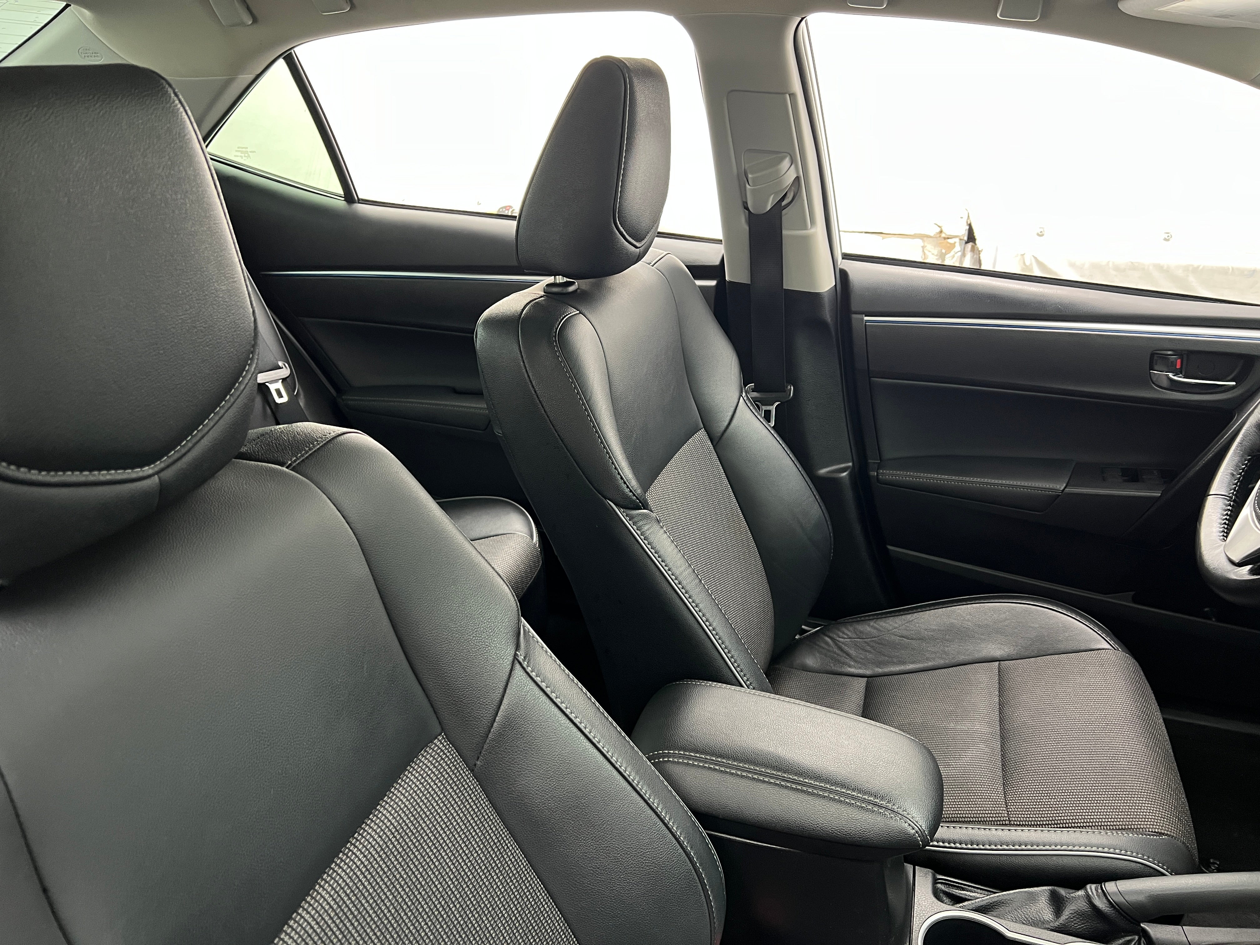 2016 Toyota Corolla S 2