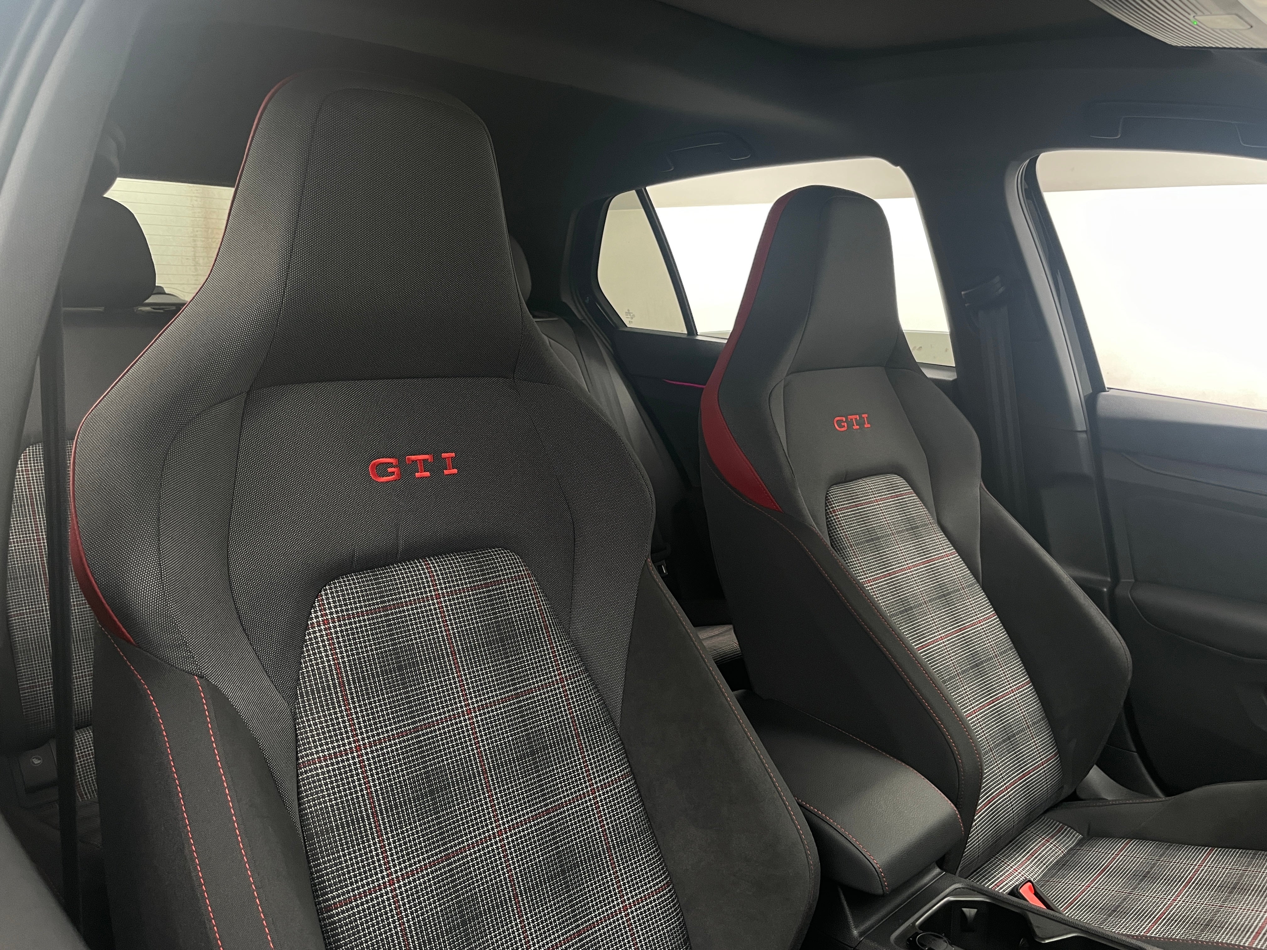 2024 Volkswagen Golf GTI 380 SE 2