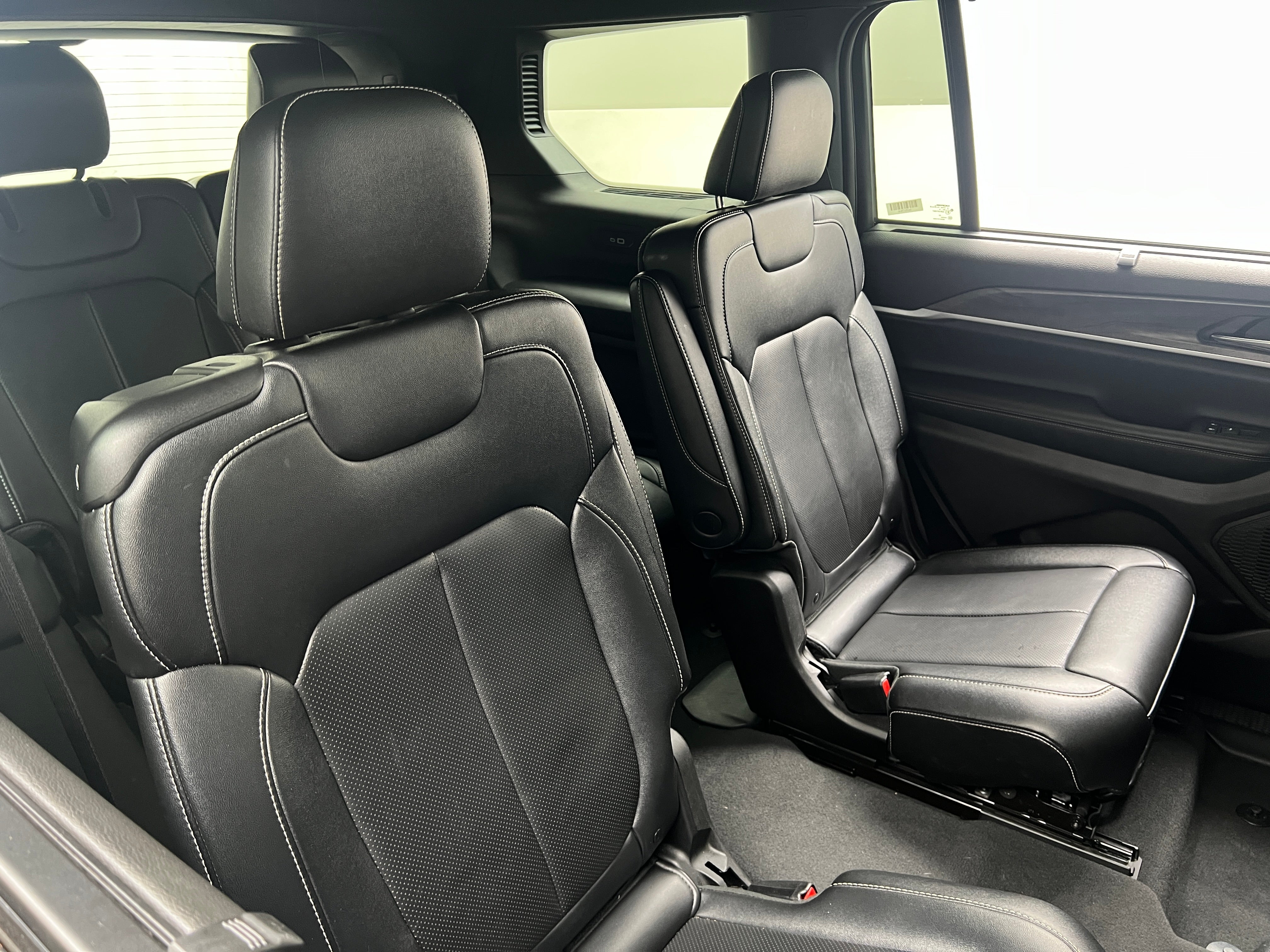 2024 Jeep Grand Cherokee L Limited Edition 5