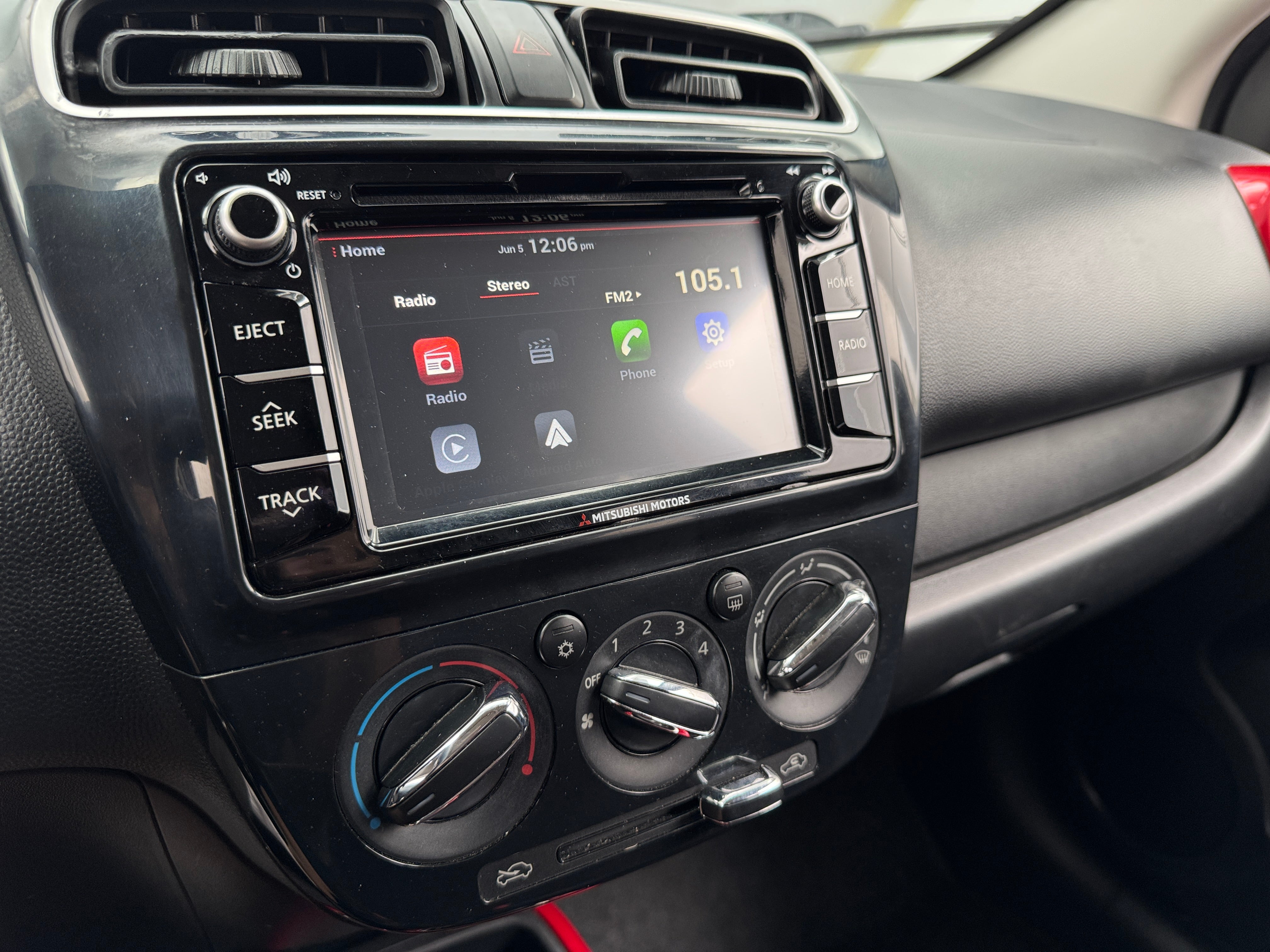 2019 Mitsubishi Mirage LE 4