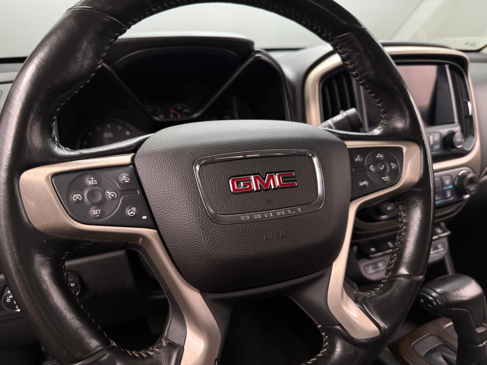 Thumbnail: 2017 GMC Canyon - 4