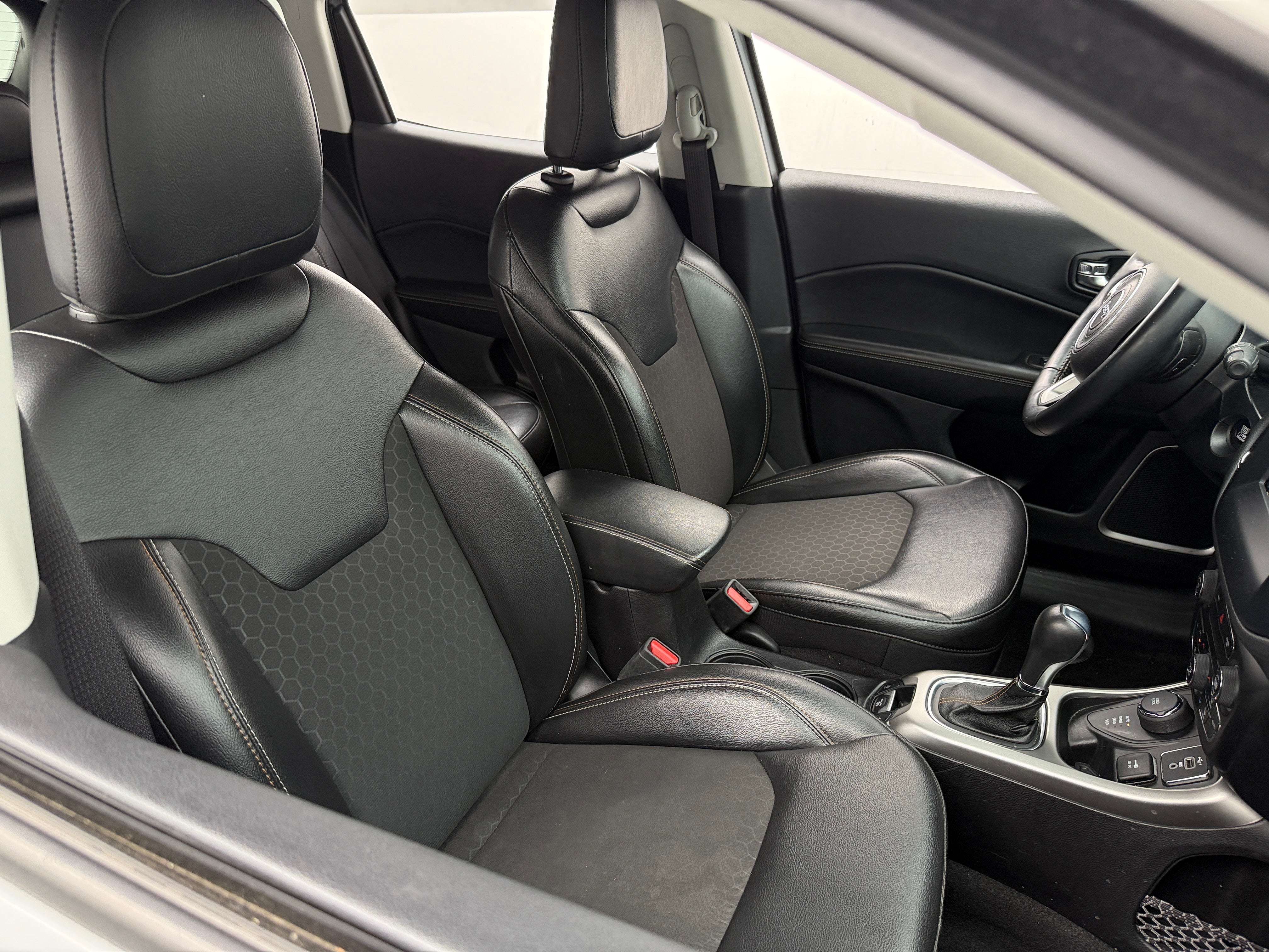 2021 Jeep Compass Latitude 2