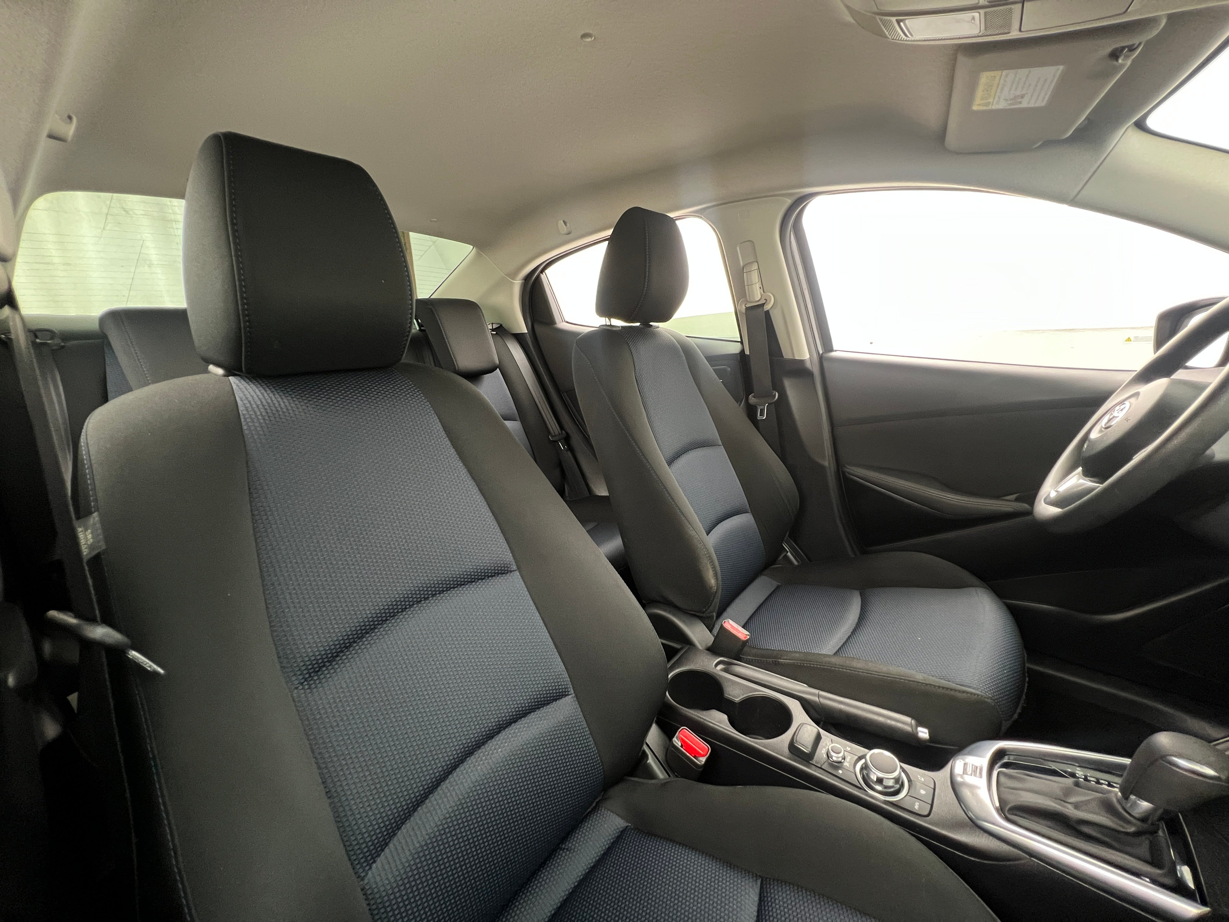 2017 Toyota Yaris iA Base 2