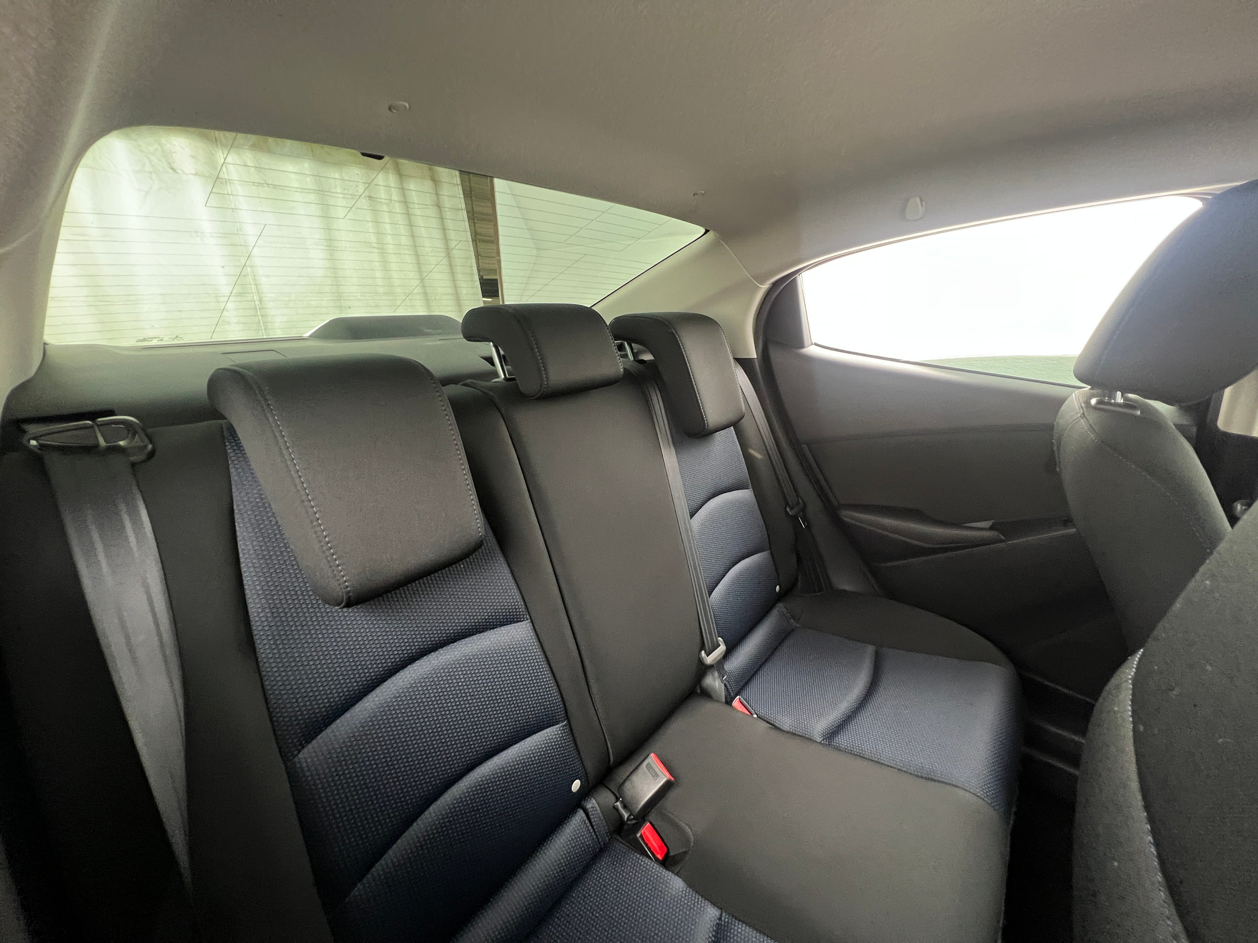 2017 Toyota Yaris iA Base 6