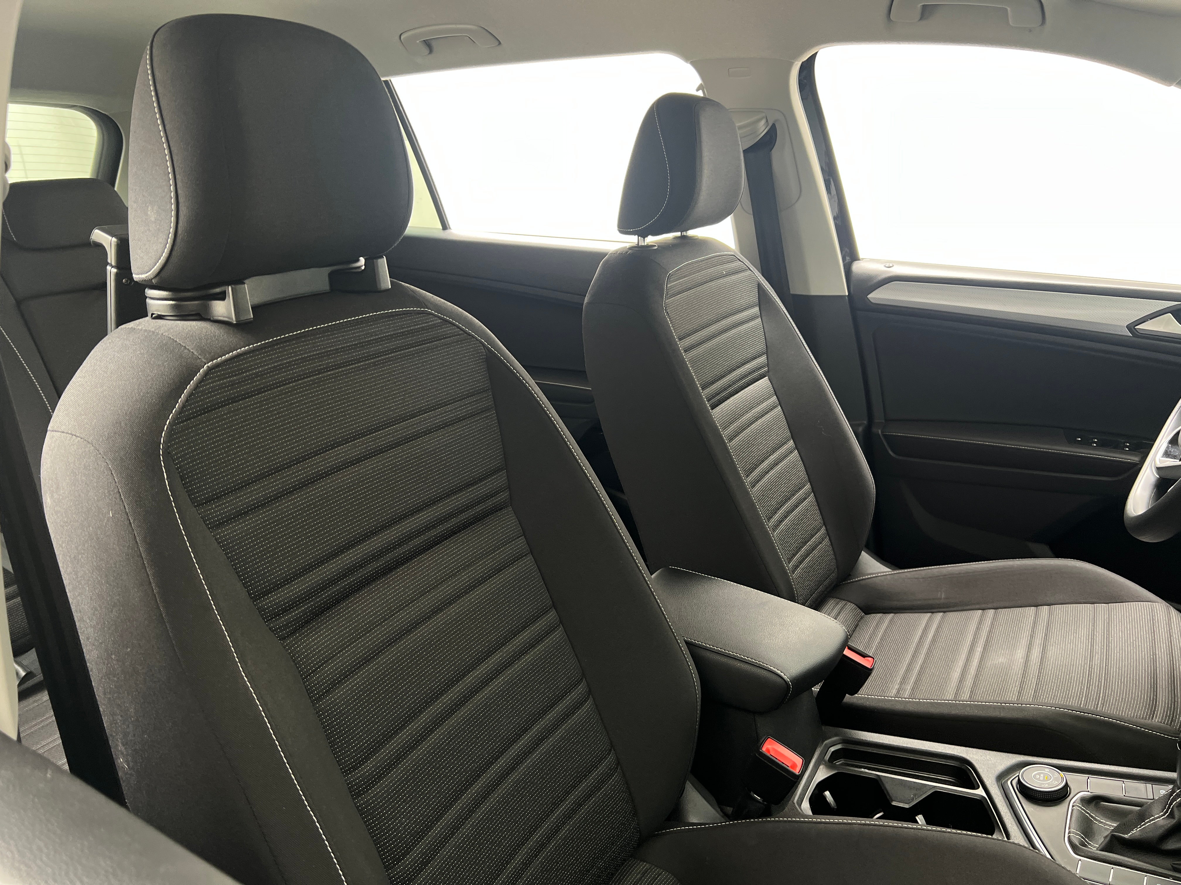 2023 Volkswagen Tiguan S 2