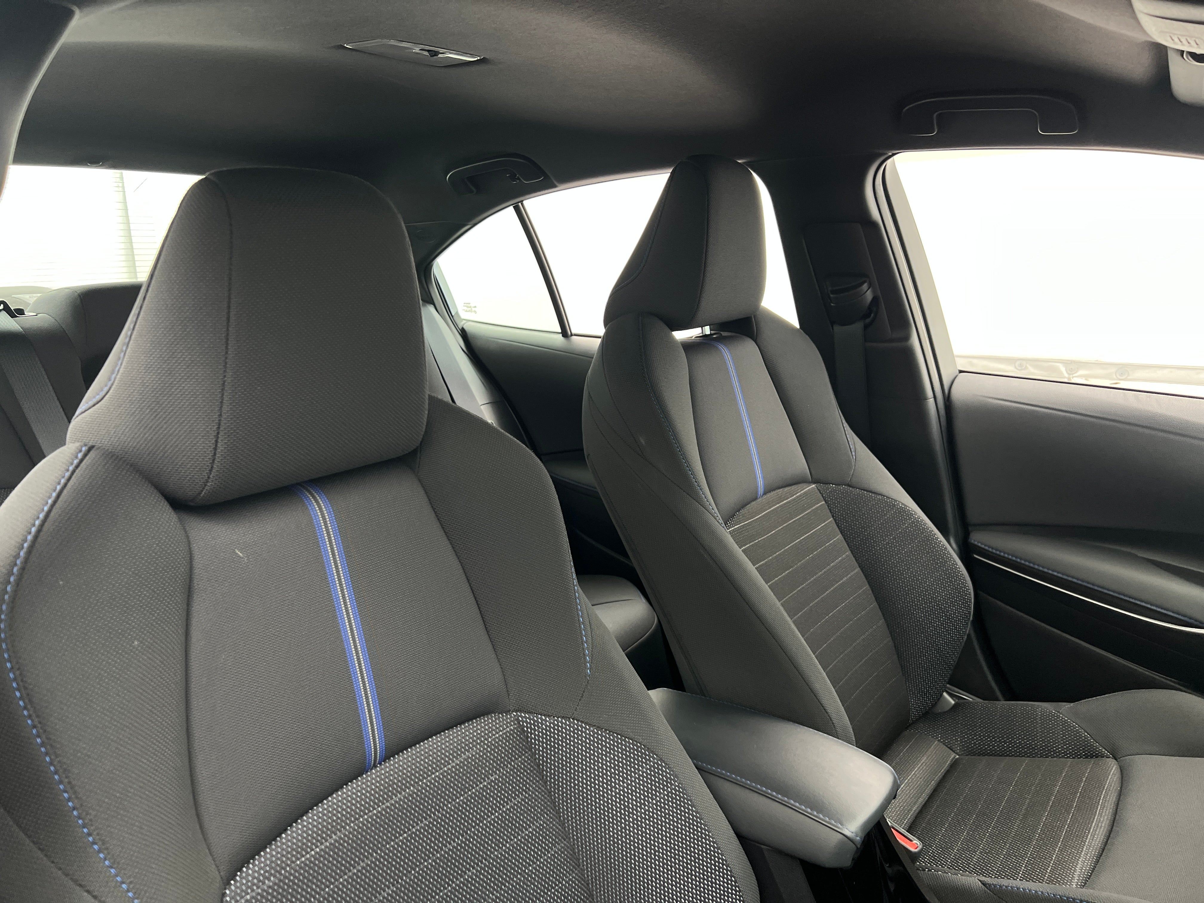 2022 Toyota Corolla SE 2