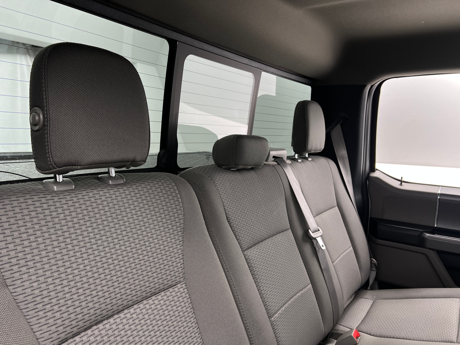Thumbnail: 2019 Ford Econoline - 6