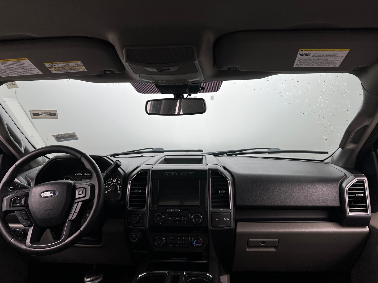 Thumbnail: 2019 Ford Econoline - 3