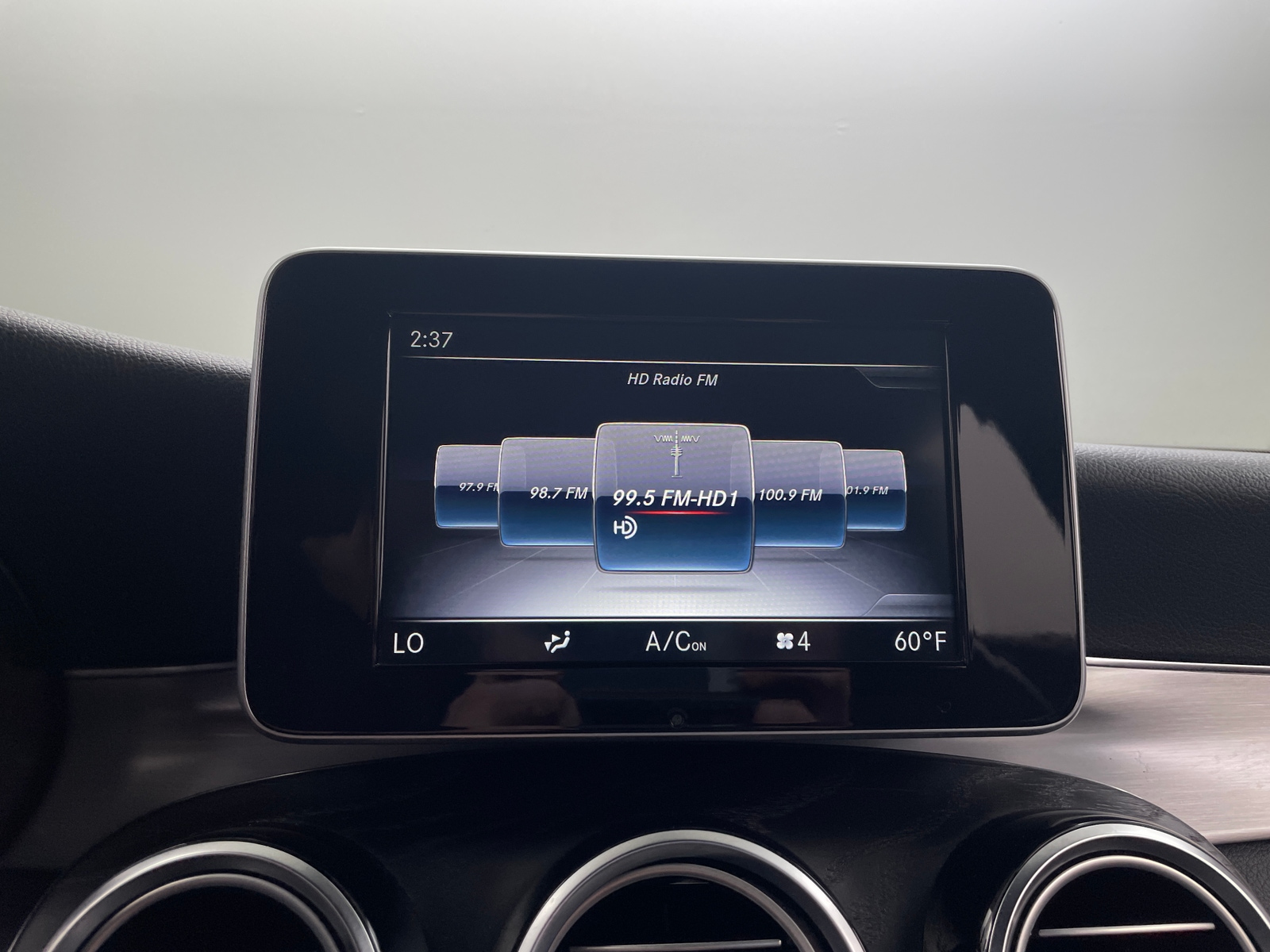 Thumbnail: 2019 Mercedes-Benz GLC - 3