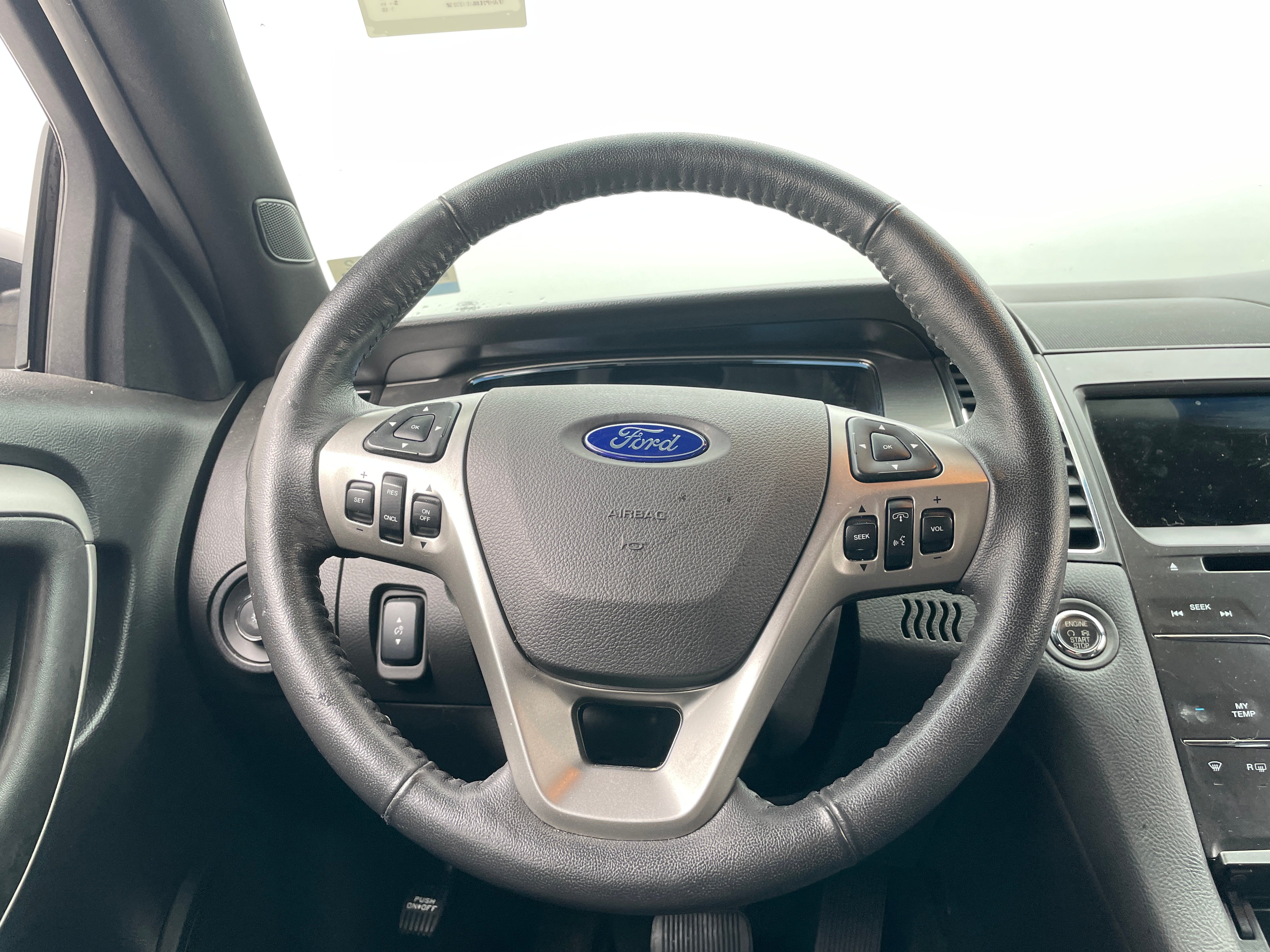 2018 Ford Taurus SEL 5