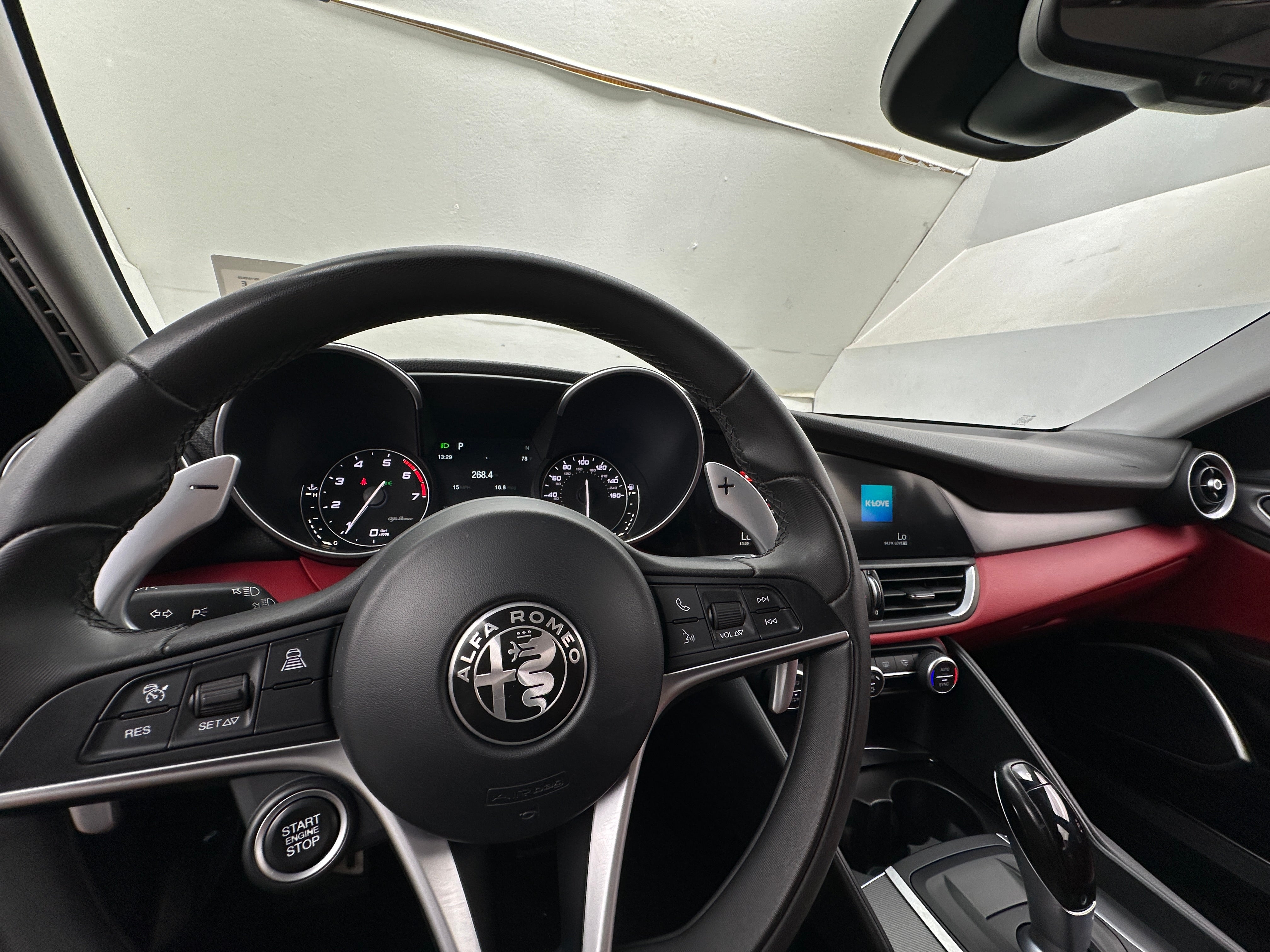 2017 Alfa Romeo Giulia Base 2