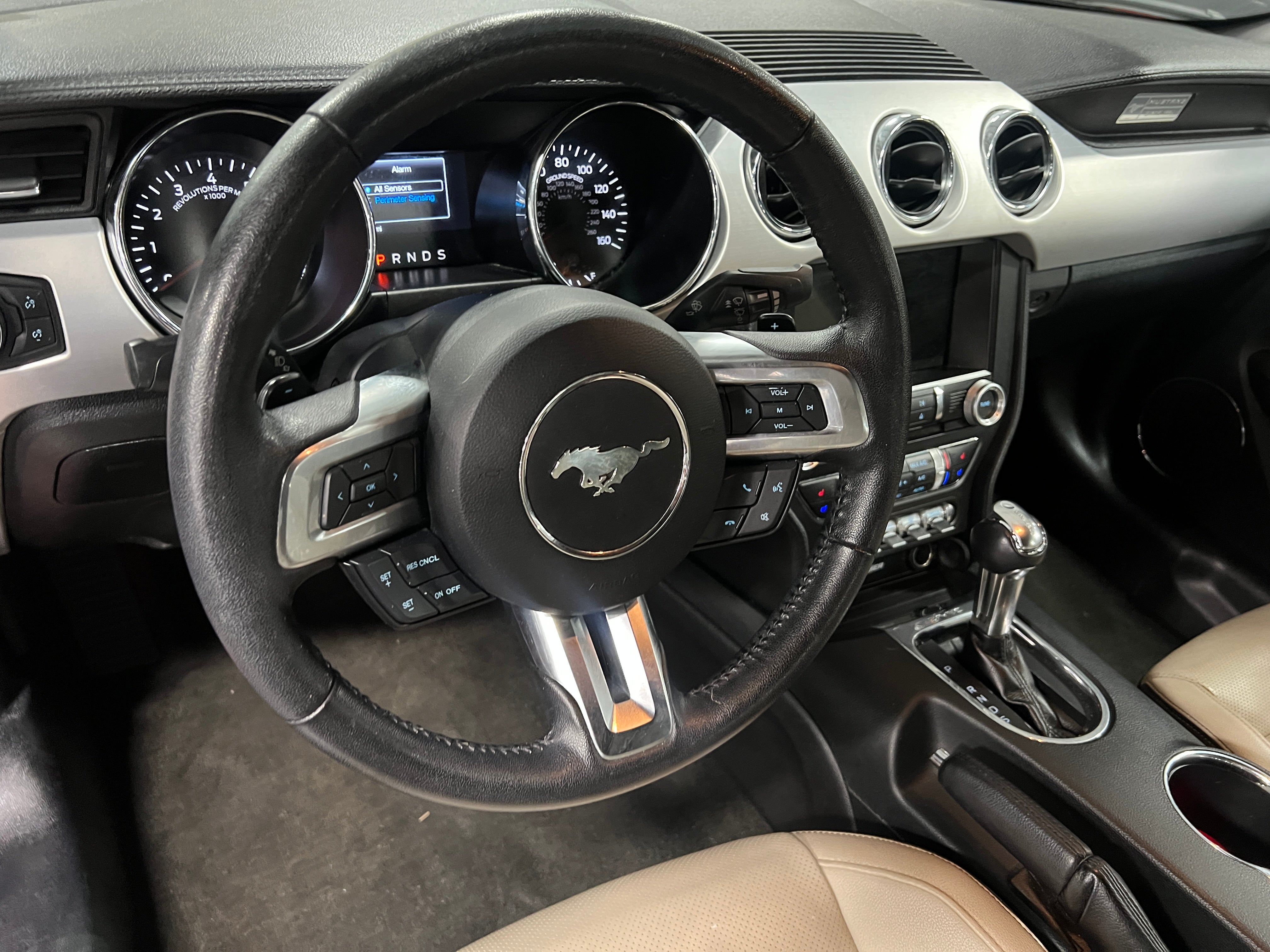 2016 Ford Mustang  4