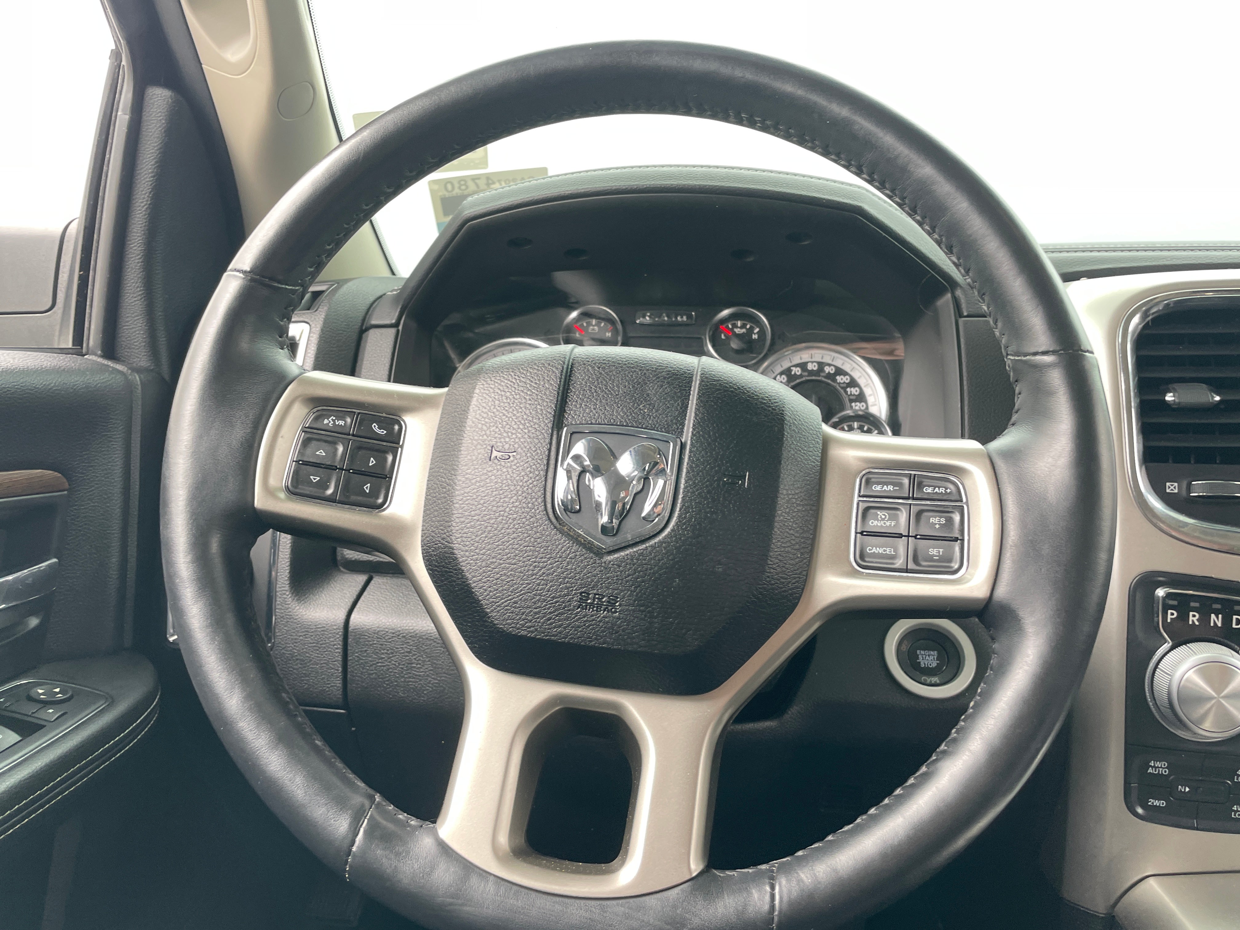 2017 RAM 1500 Laramie 4