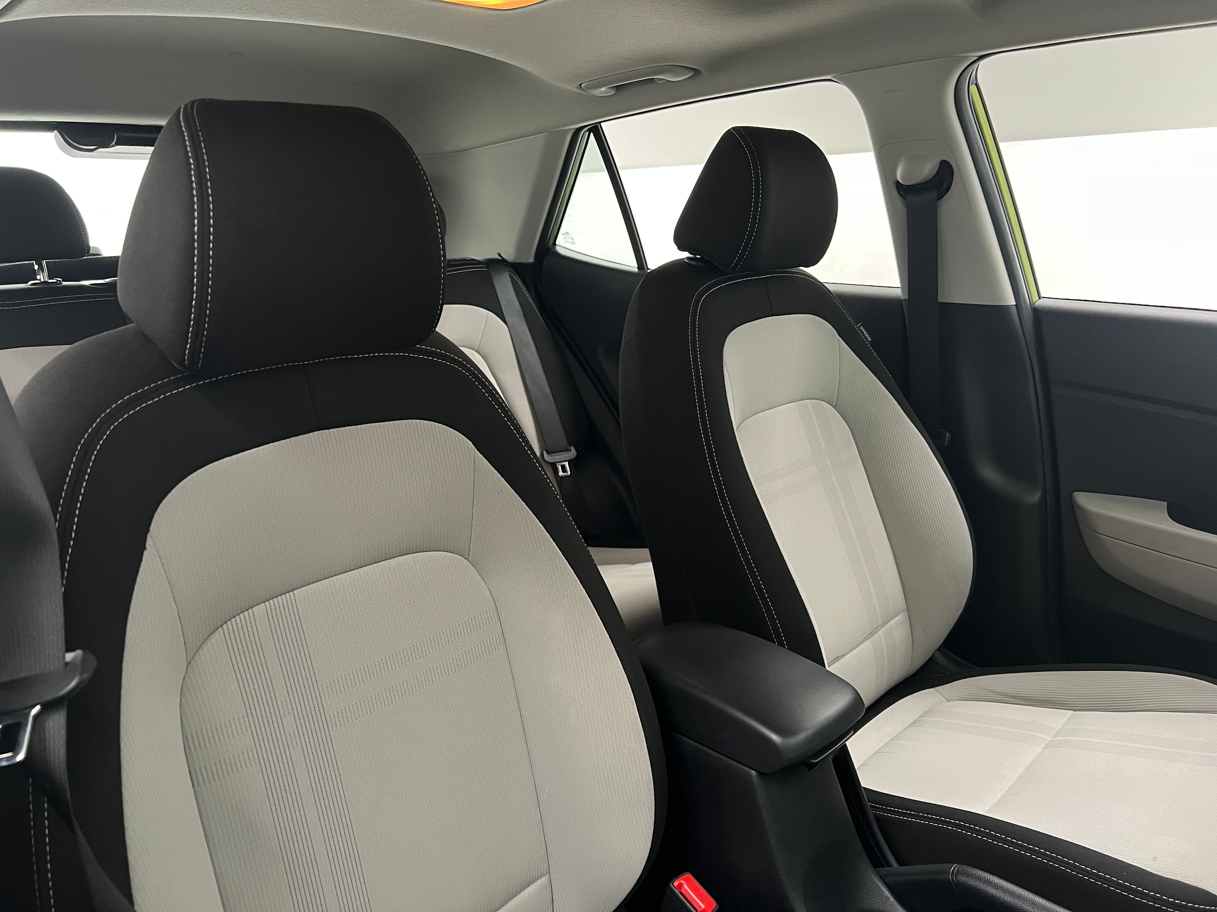 2023 Hyundai Venue SEL 2