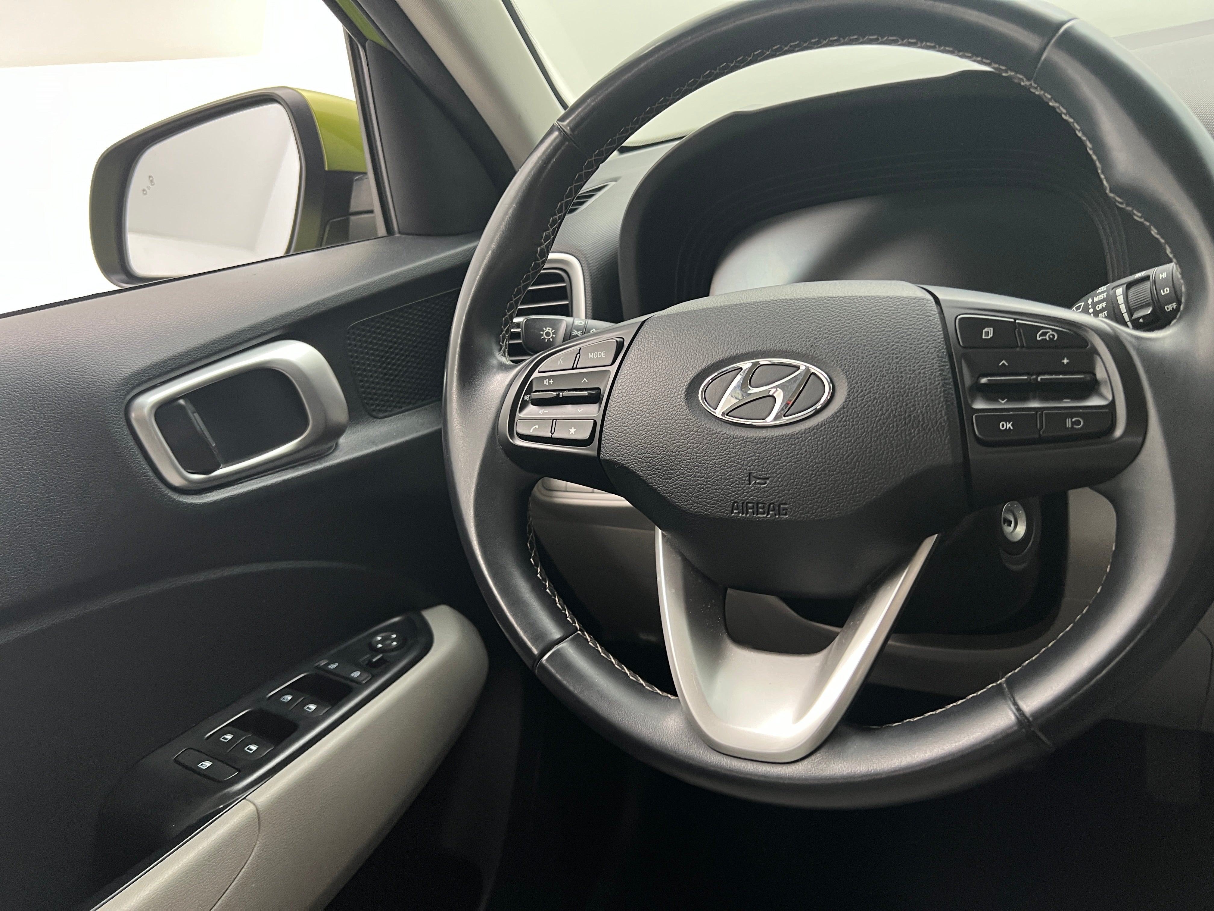 2023 Hyundai Venue SEL 5