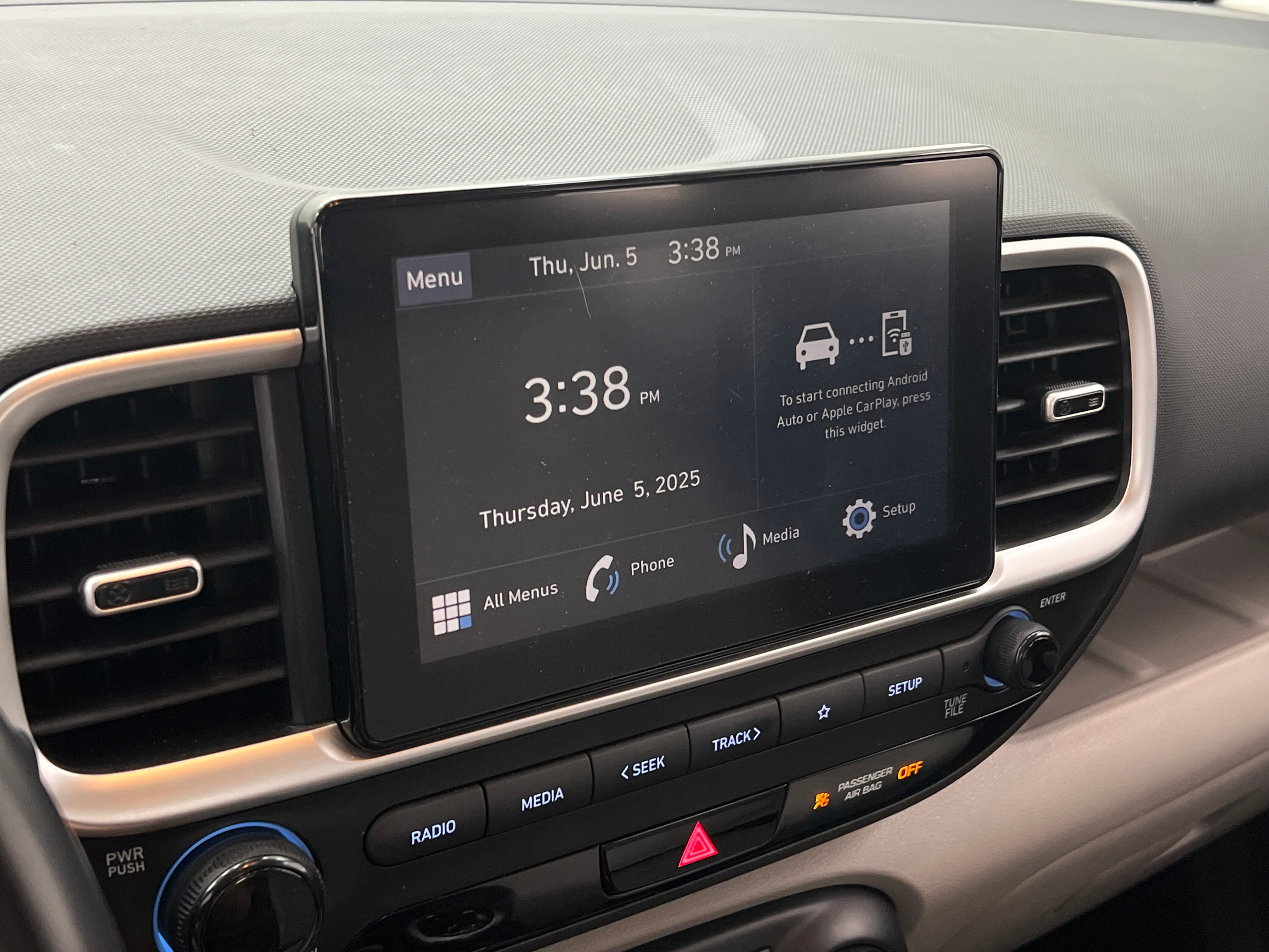 2023 Hyundai Venue SEL 4