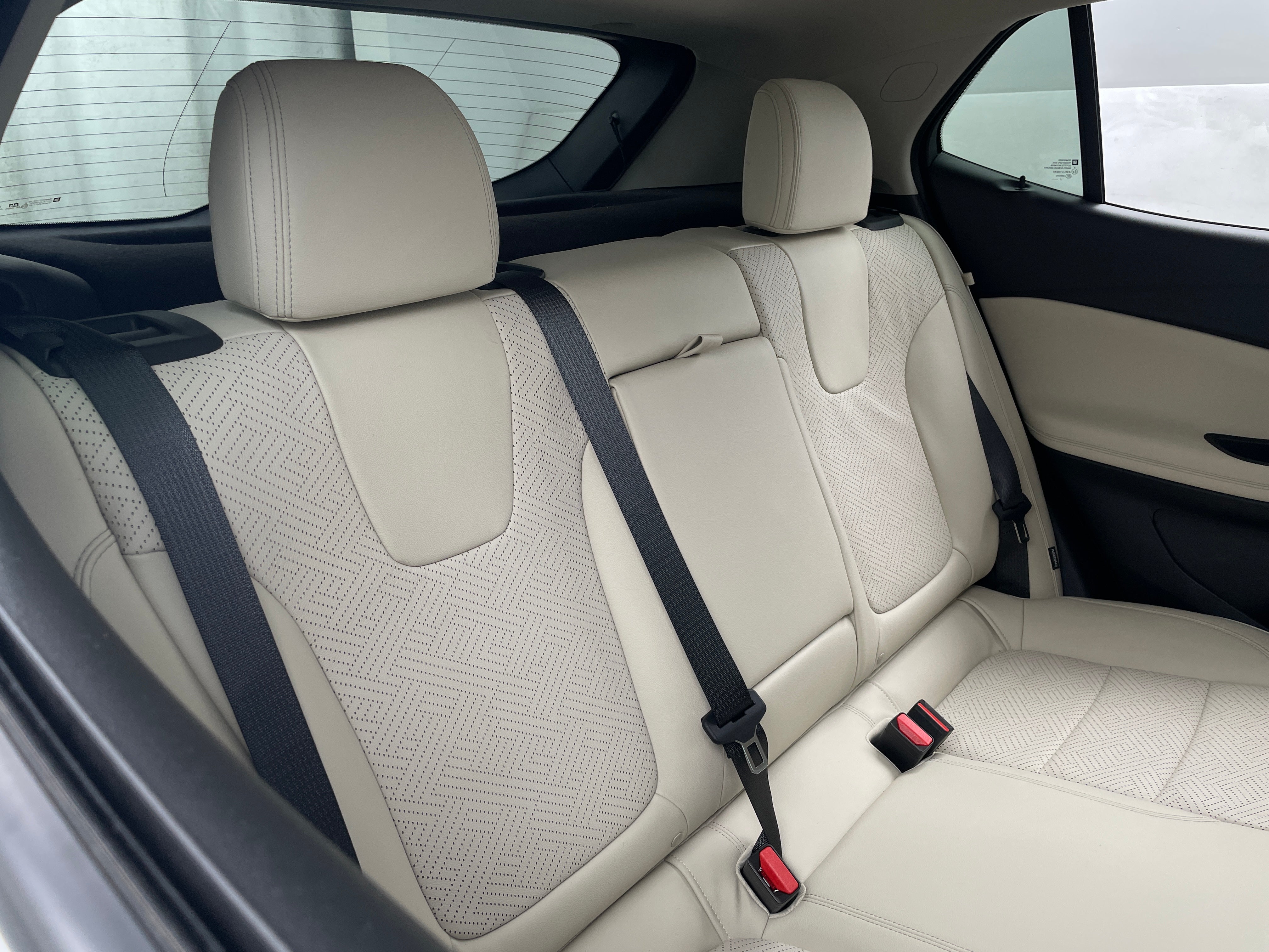 2023 Buick Encore GX Essence 5