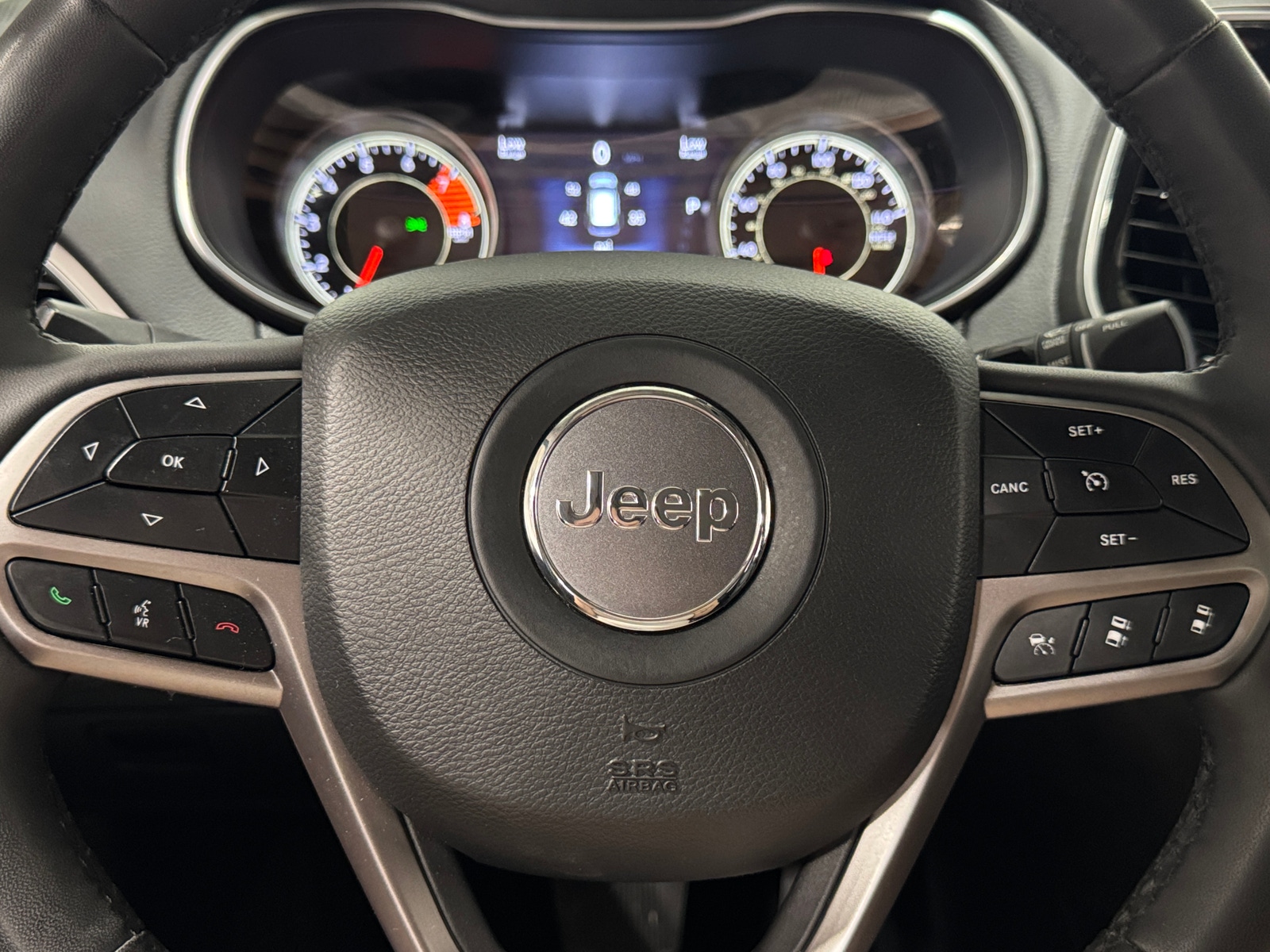 Thumbnail: 2021 Jeep Cherokee - 4