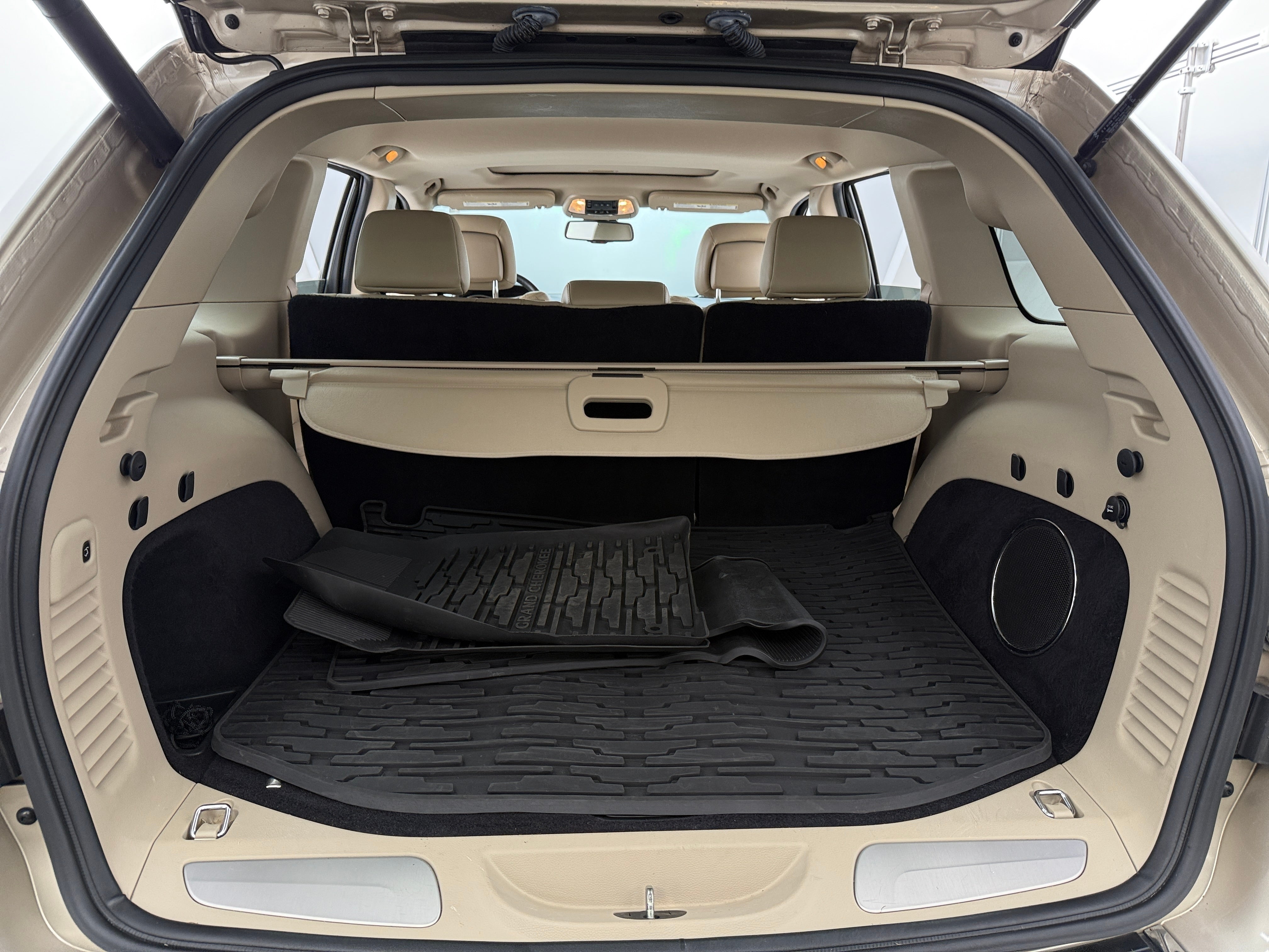 2014 Jeep Grand Cherokee Limited Edition 6
