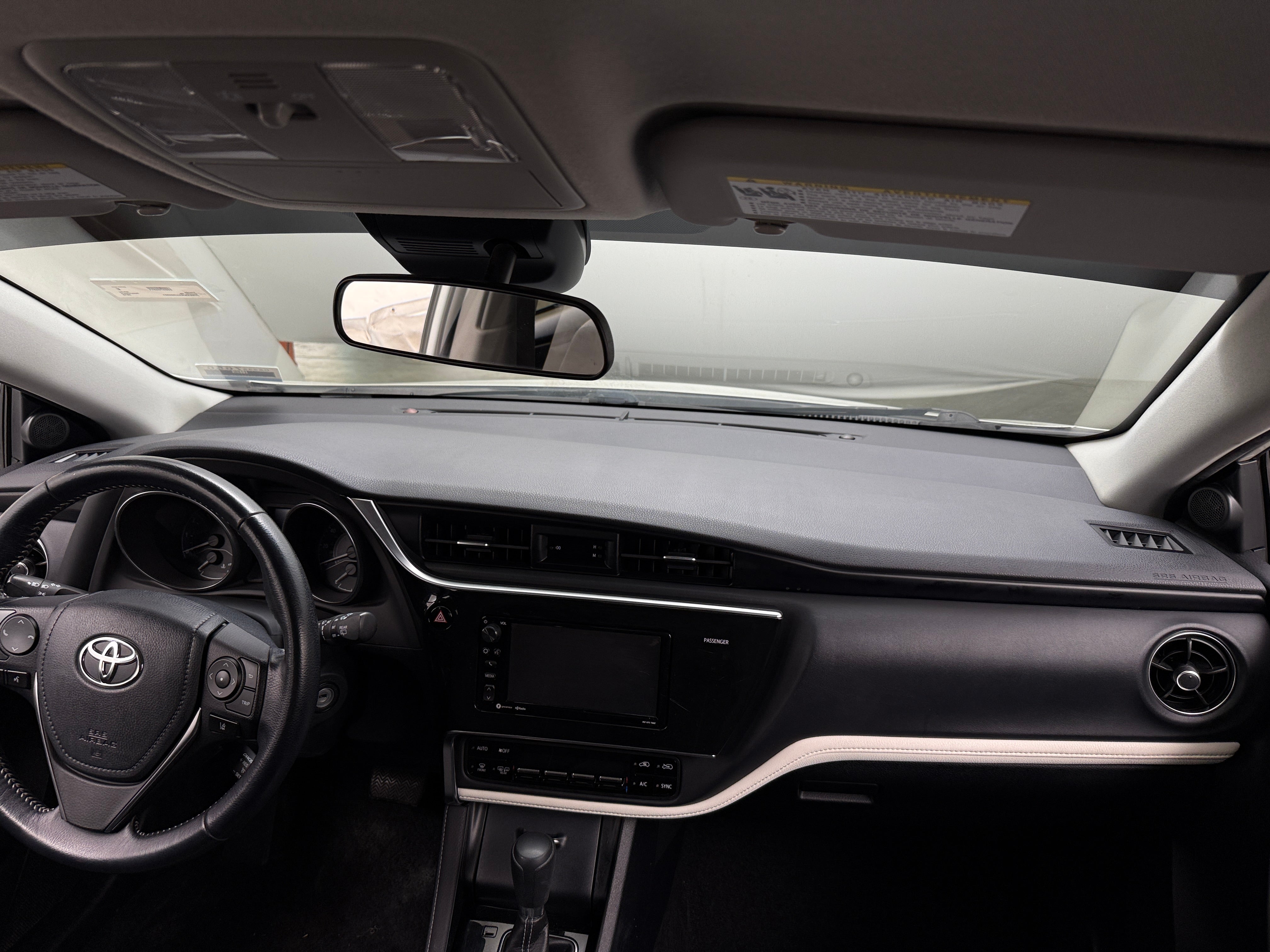 2018 Toyota Corolla iM Base 3