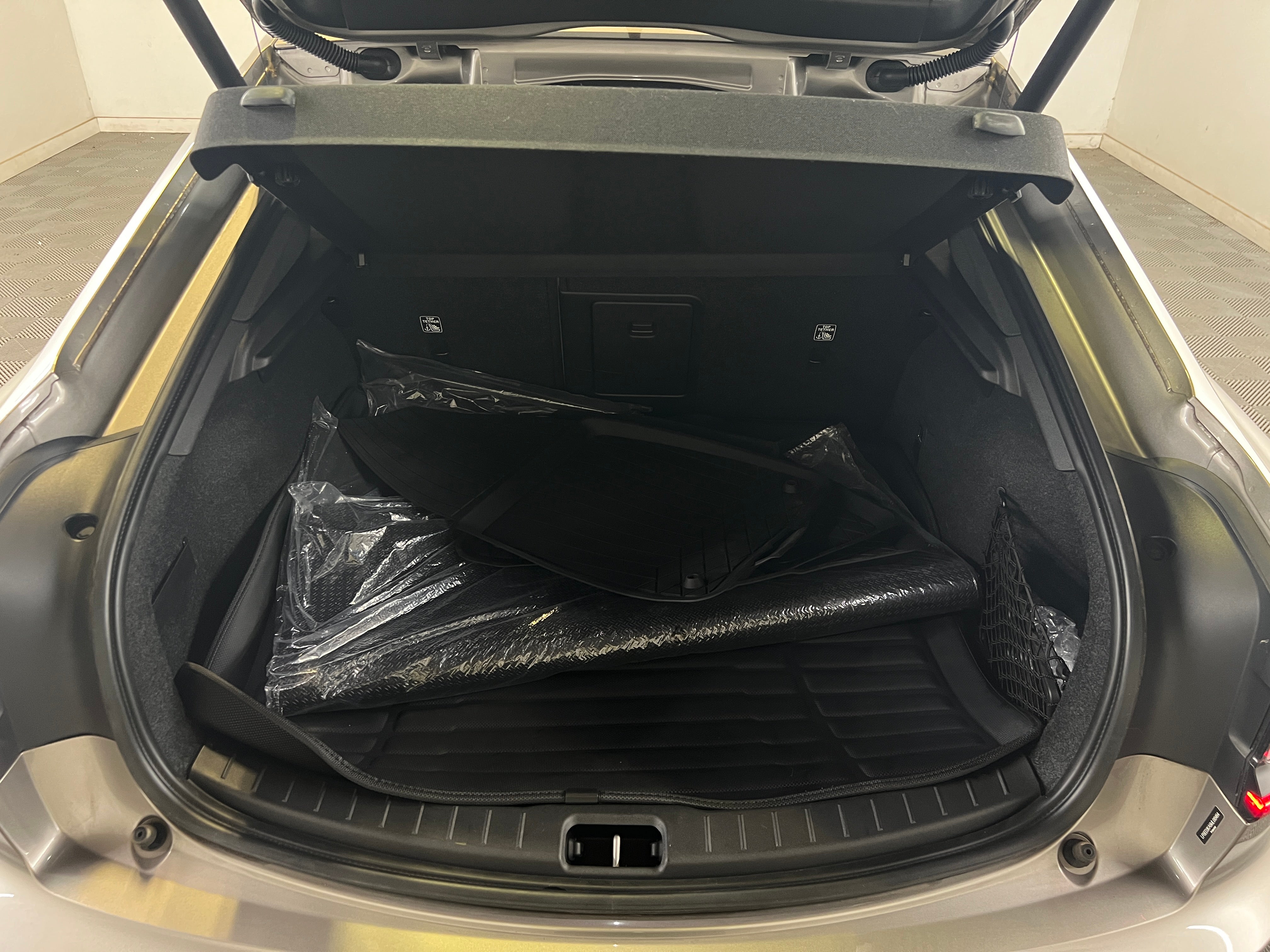 2021 Polestar 2  6