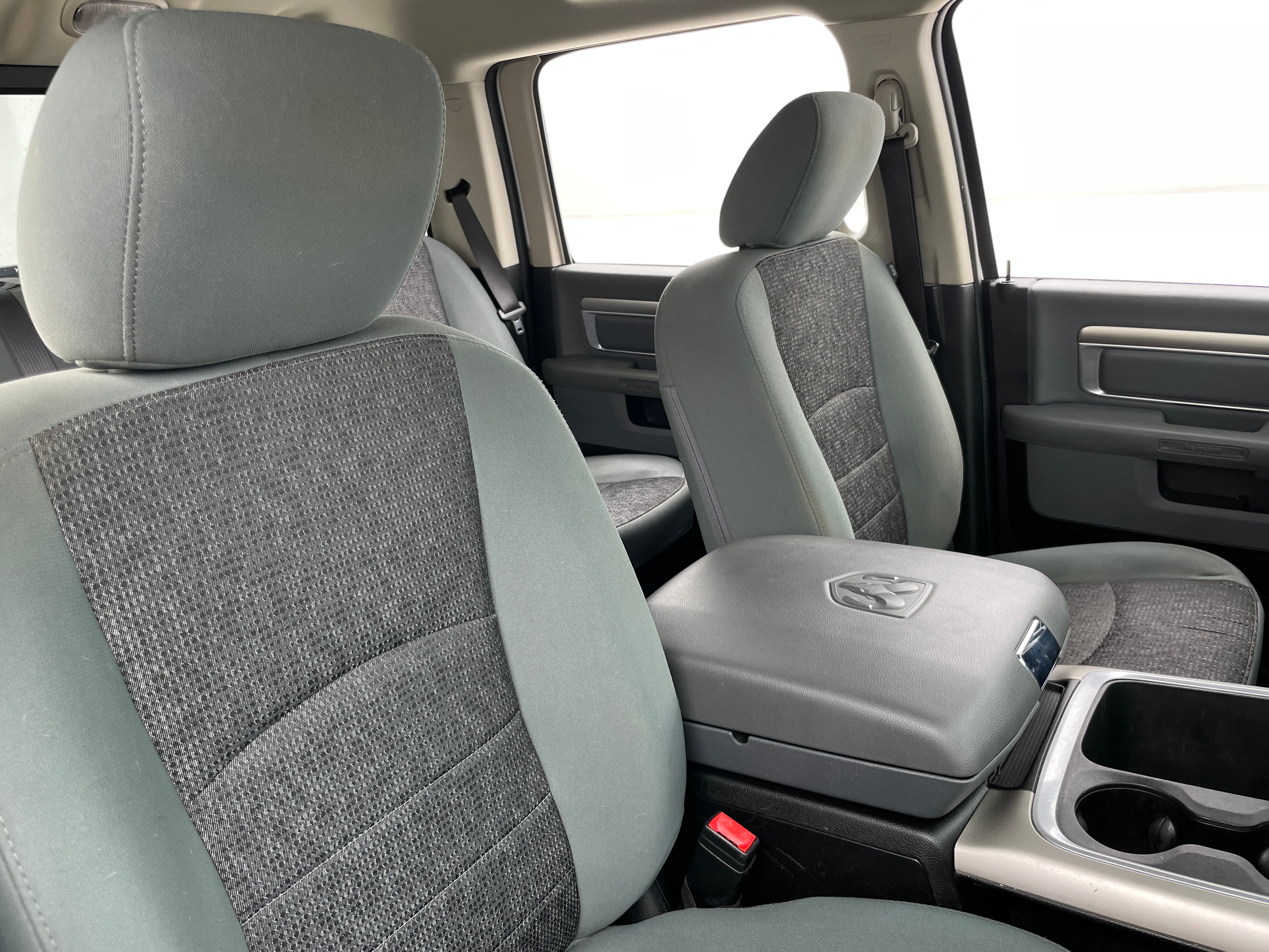2020 RAM 1500 Classic SLT 2