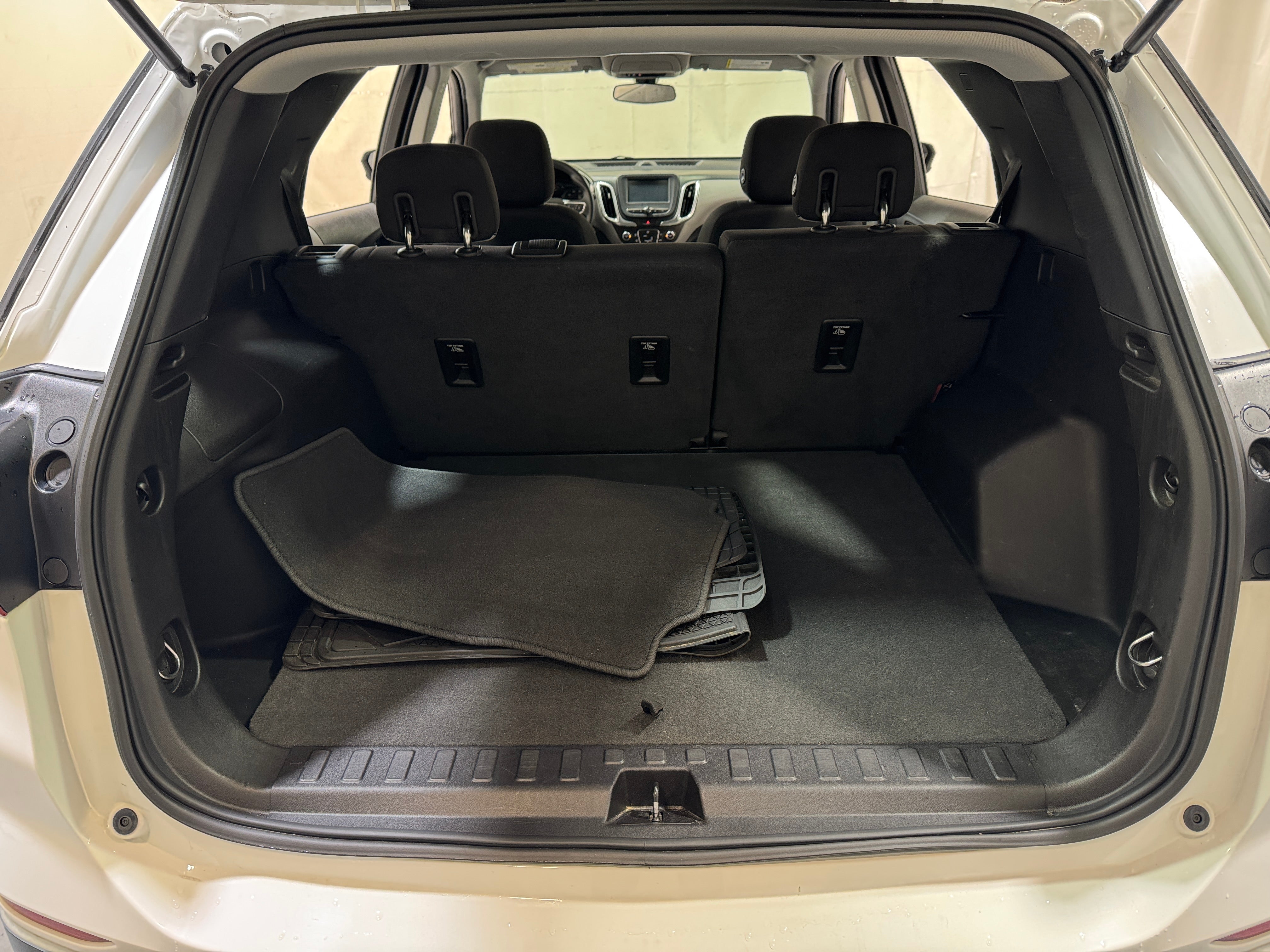 2018 Chevrolet Equinox LS 7