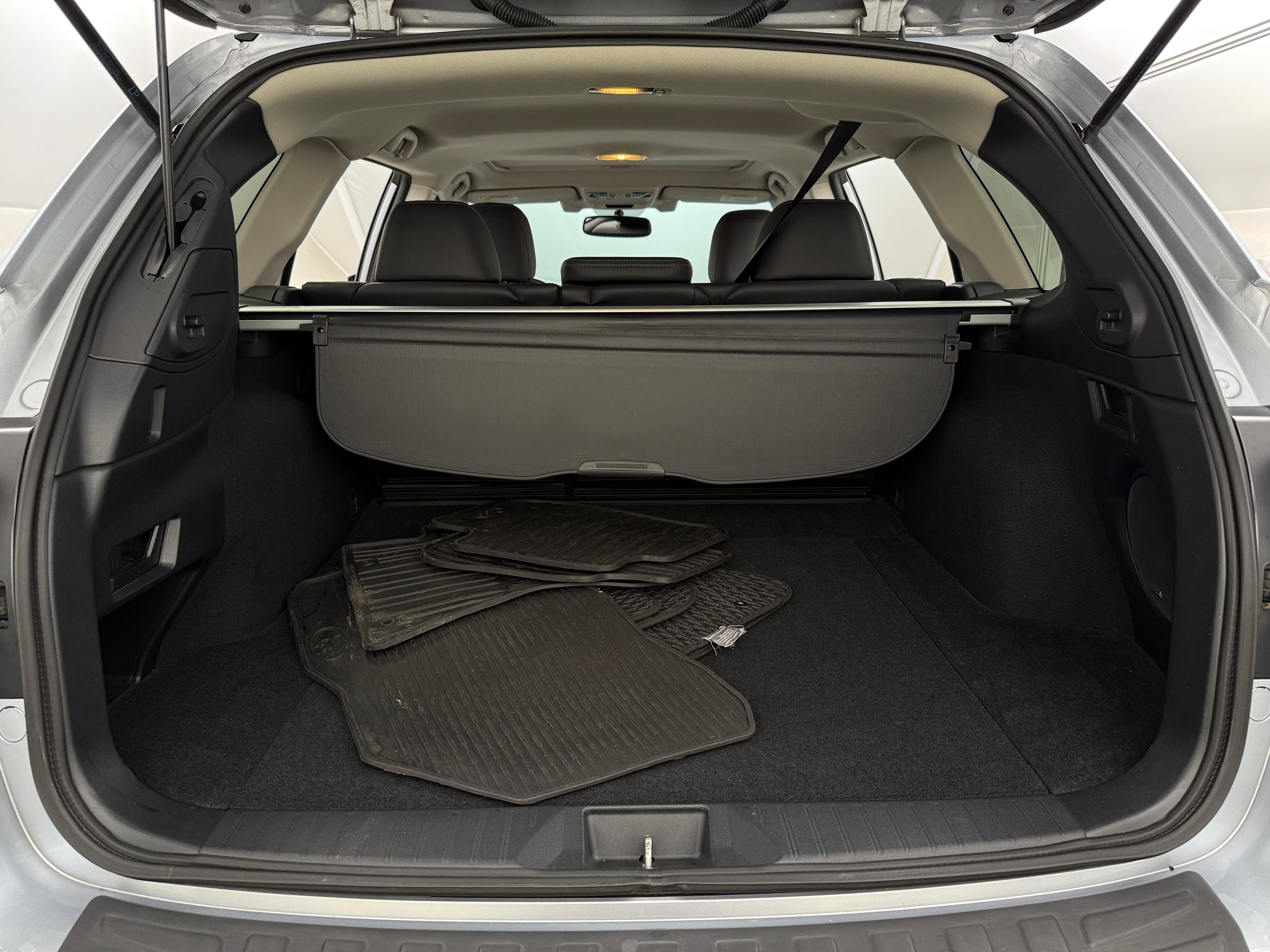 2015 Subaru Outback 3.6R Limited 6