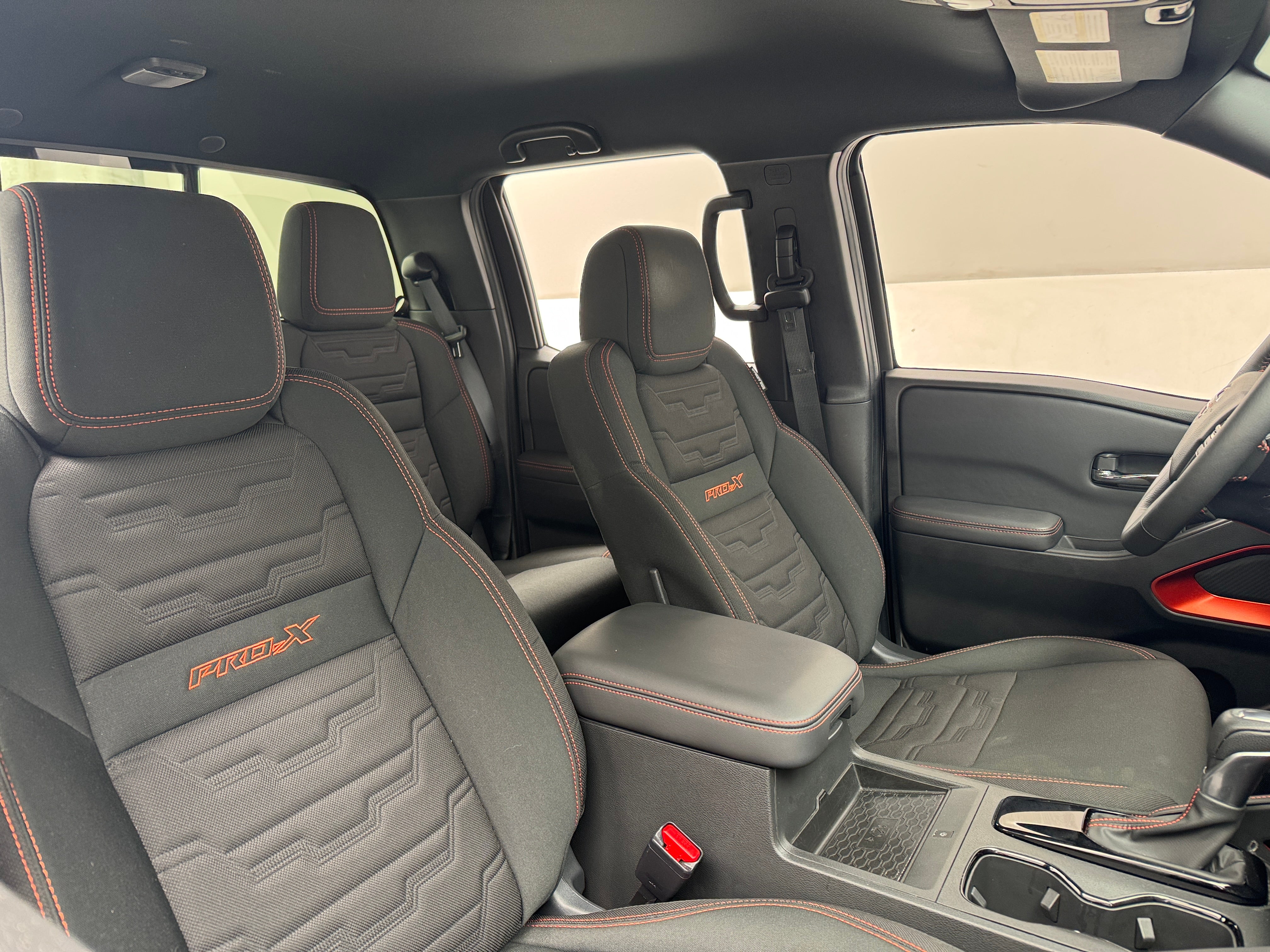 2024 Nissan Frontier PRO-X 2