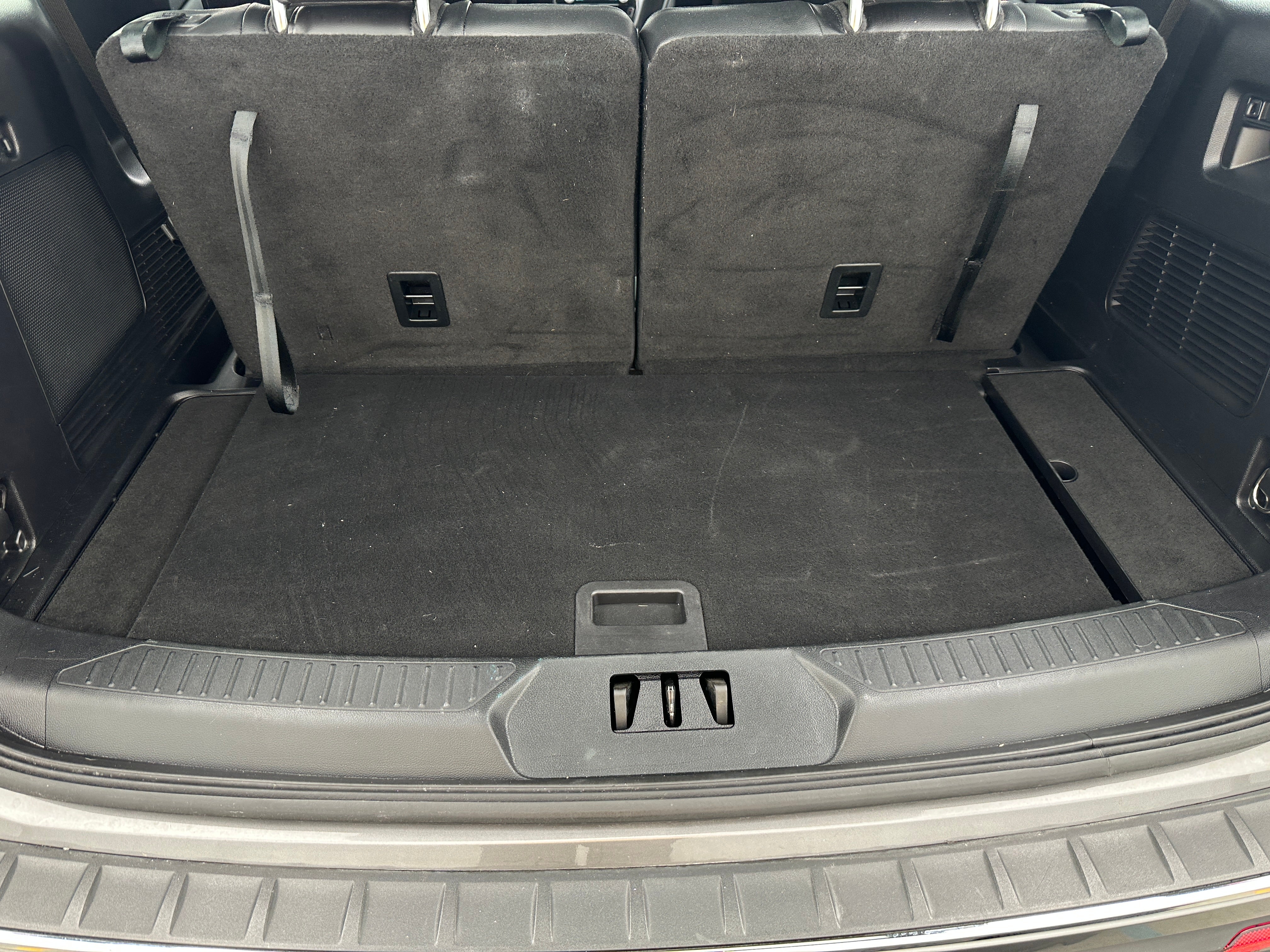2022 Ford Explorer Limited 6