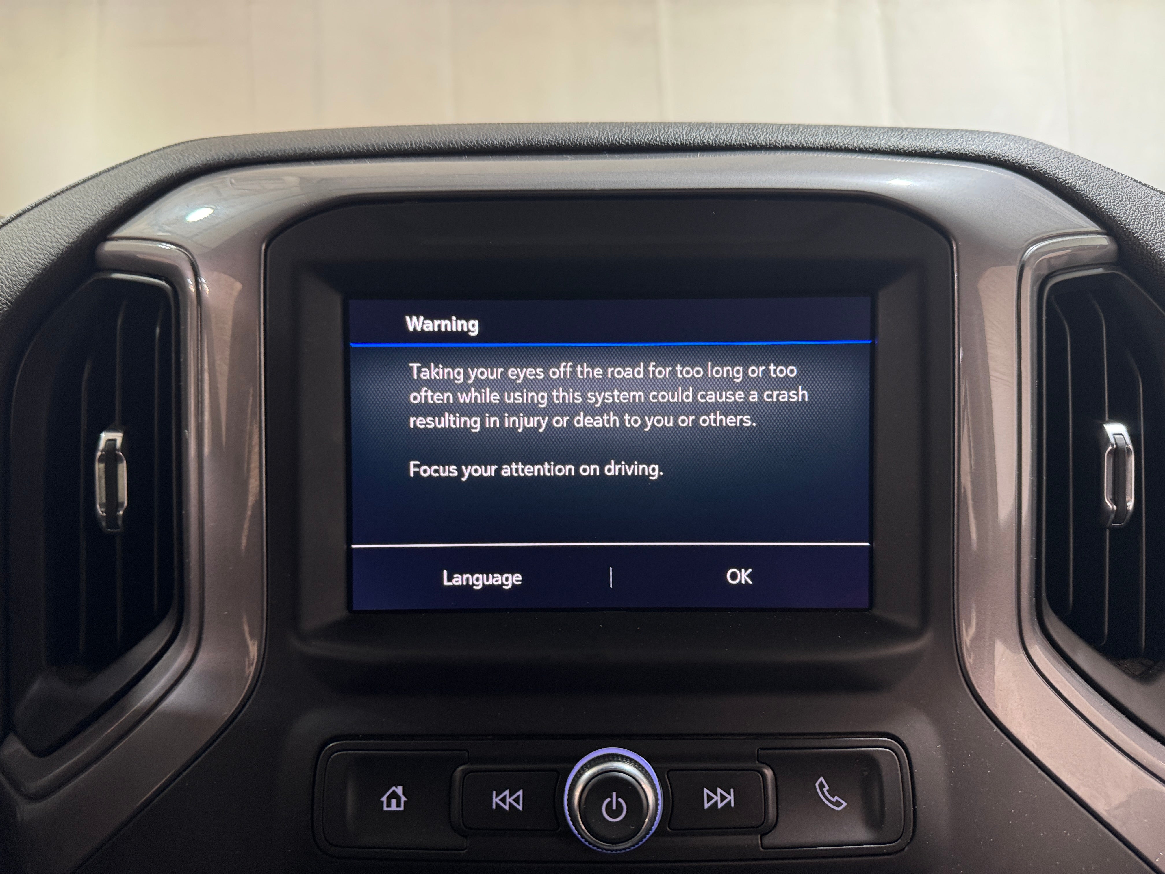 2020 Chevrolet Silverado 1500 Custom 4