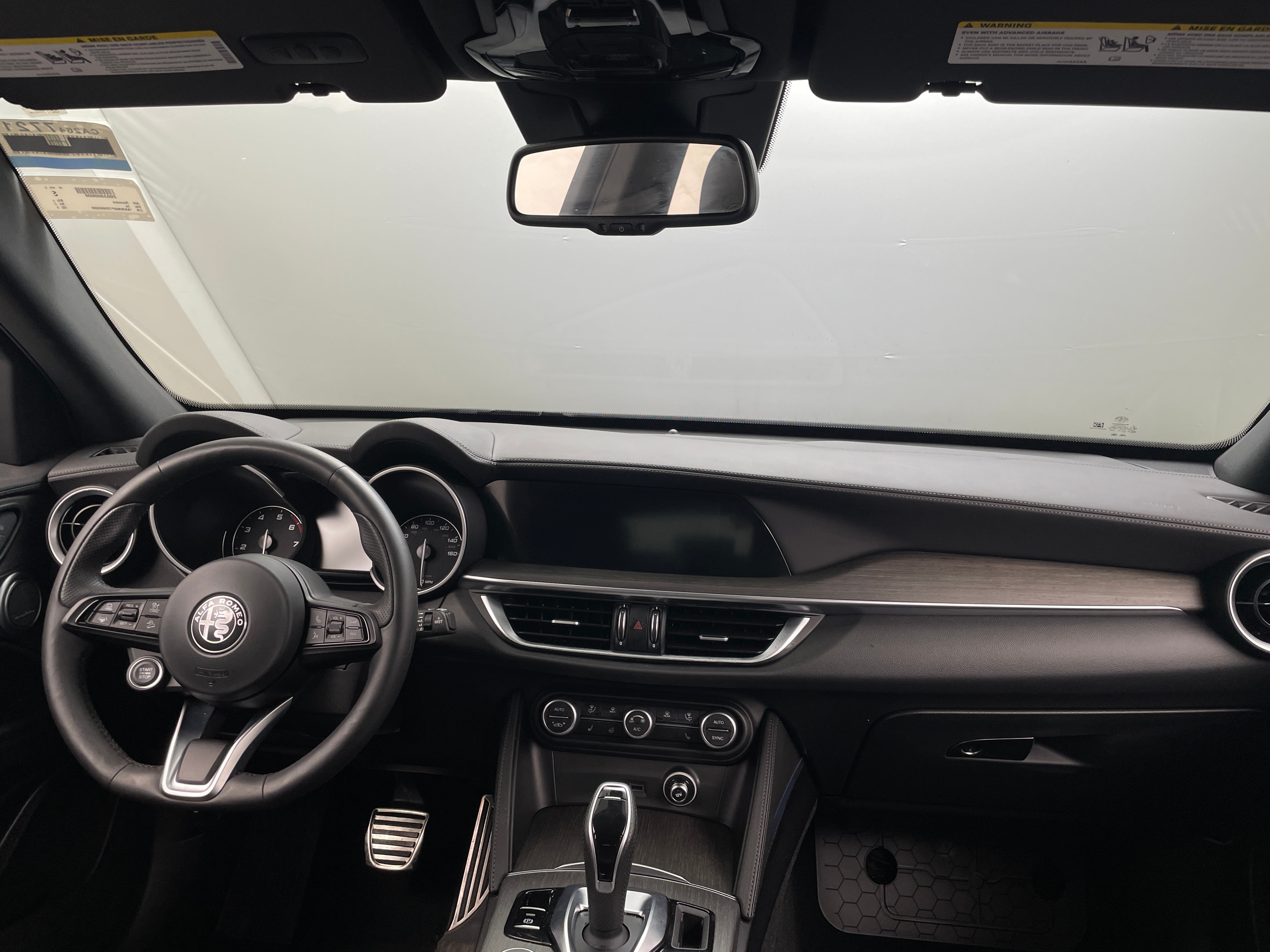2023 Alfa Romeo Stelvio Ti 2