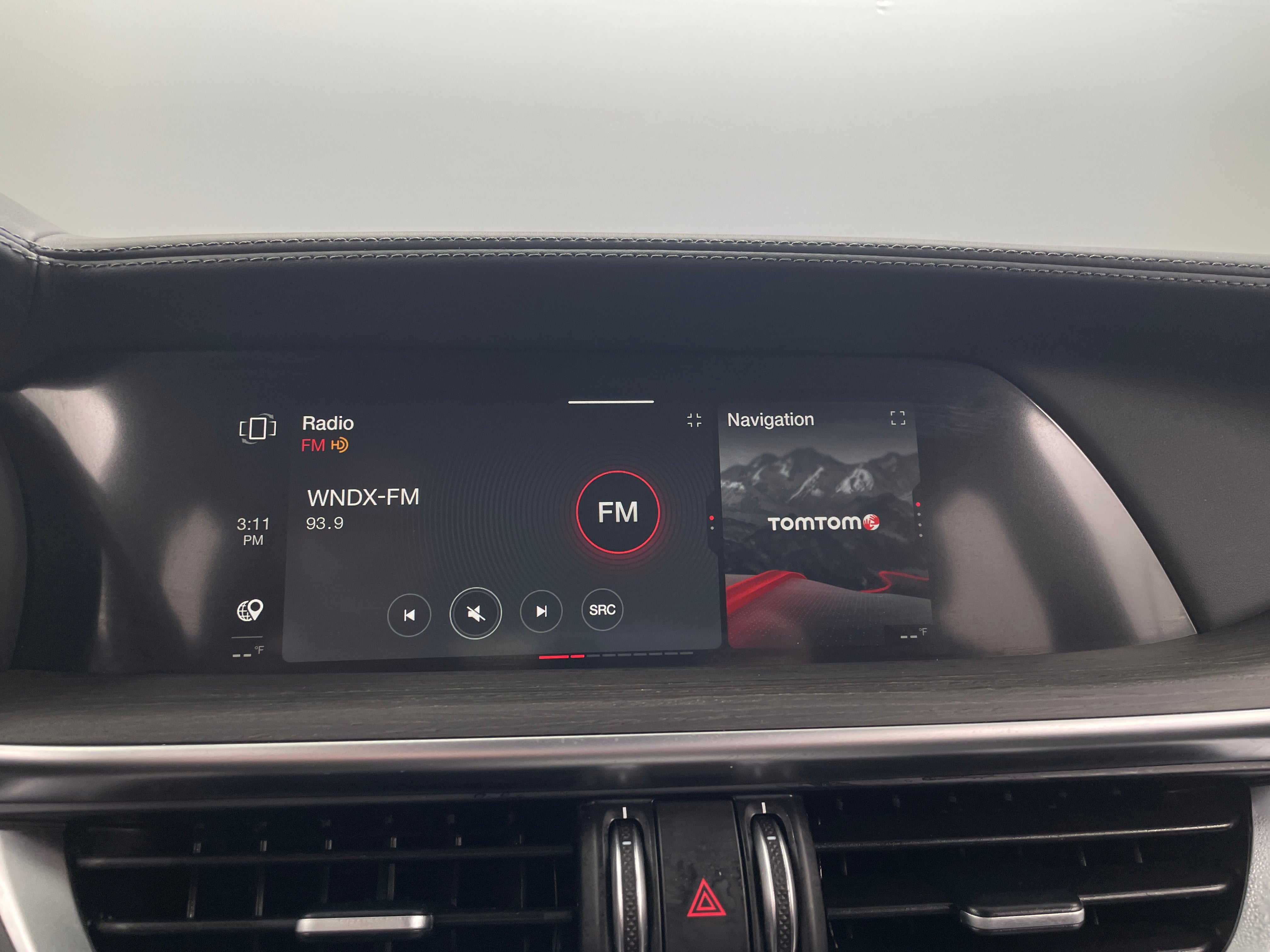 2023 Alfa Romeo Stelvio Ti 3