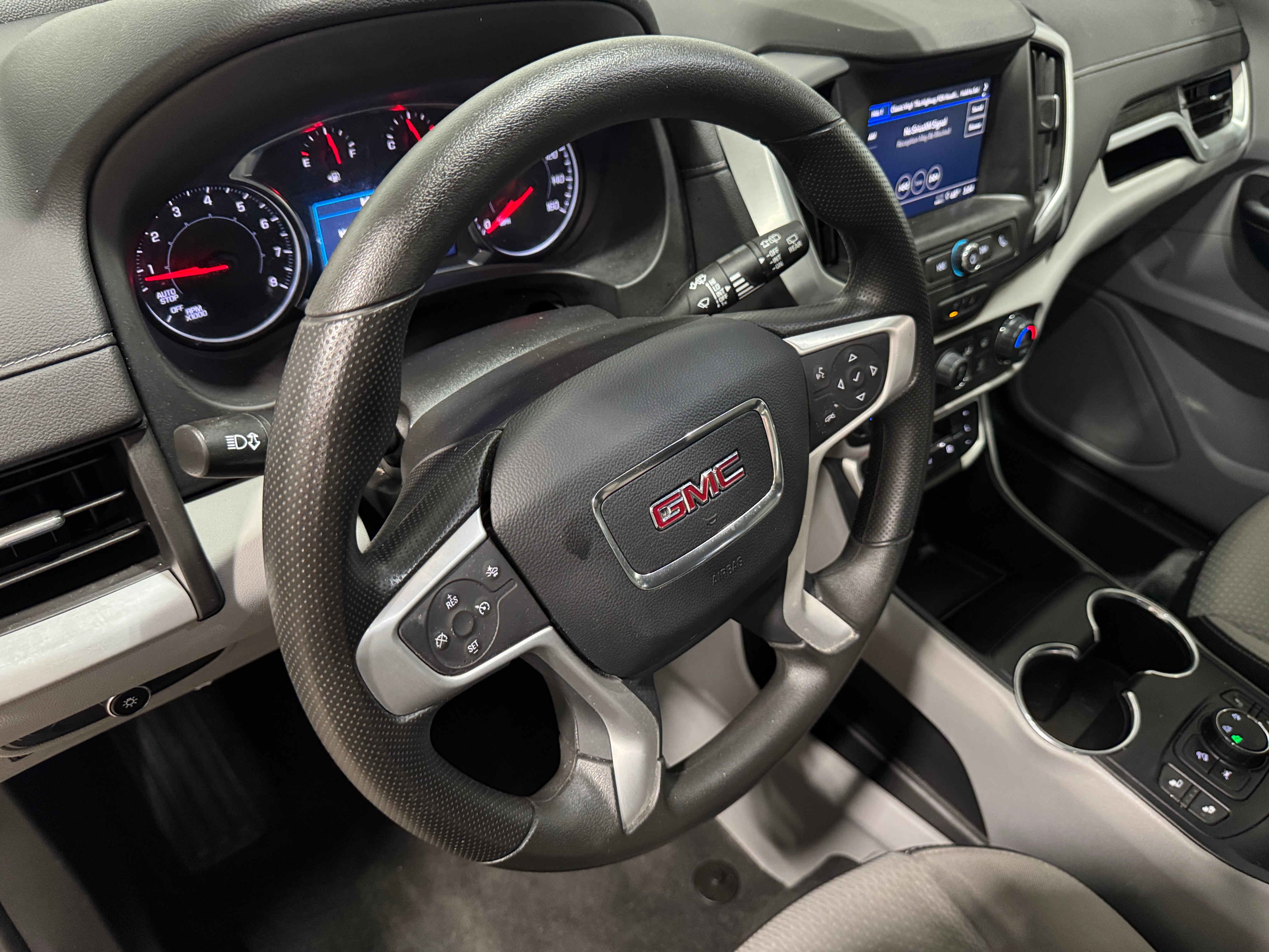 2023 GMC Terrain SLE 3
