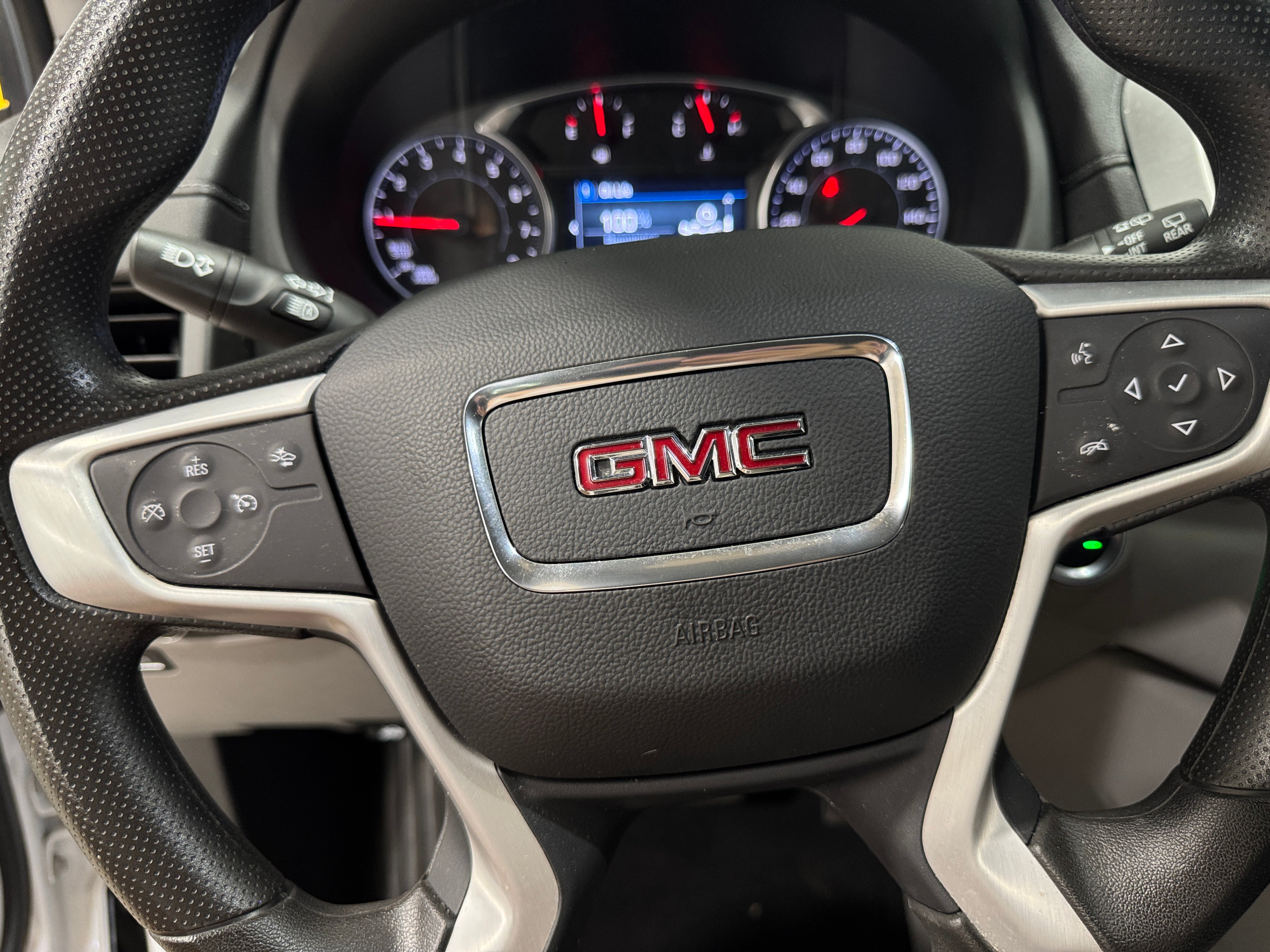 2023 GMC Terrain SLE 5